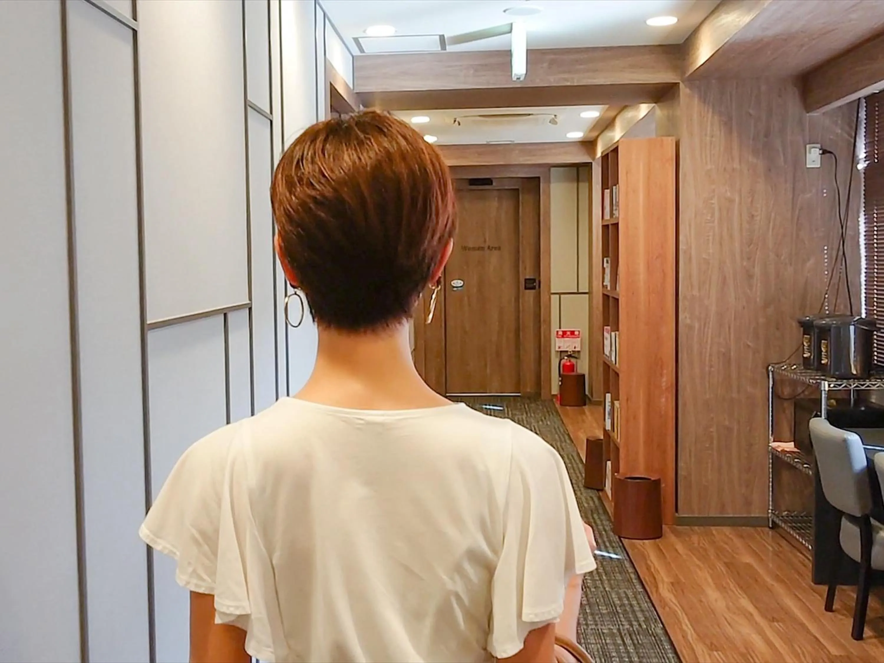 People in LEO YU Capsule Hotel Nishifunabashi