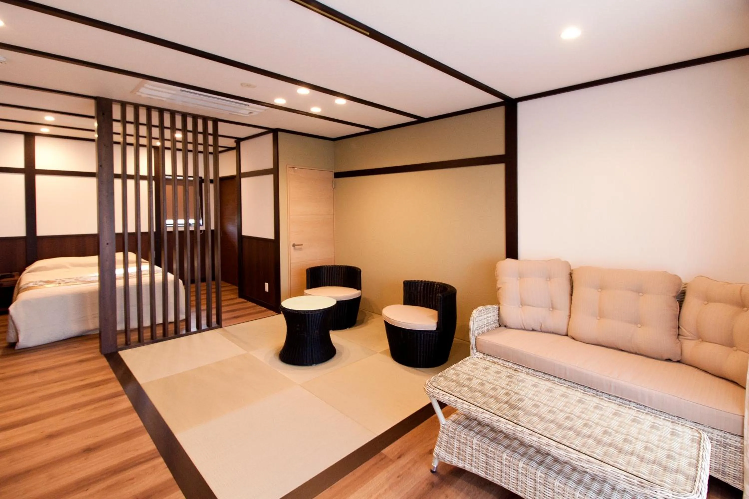 Living room, Bed in Hananoyado Yumefuji