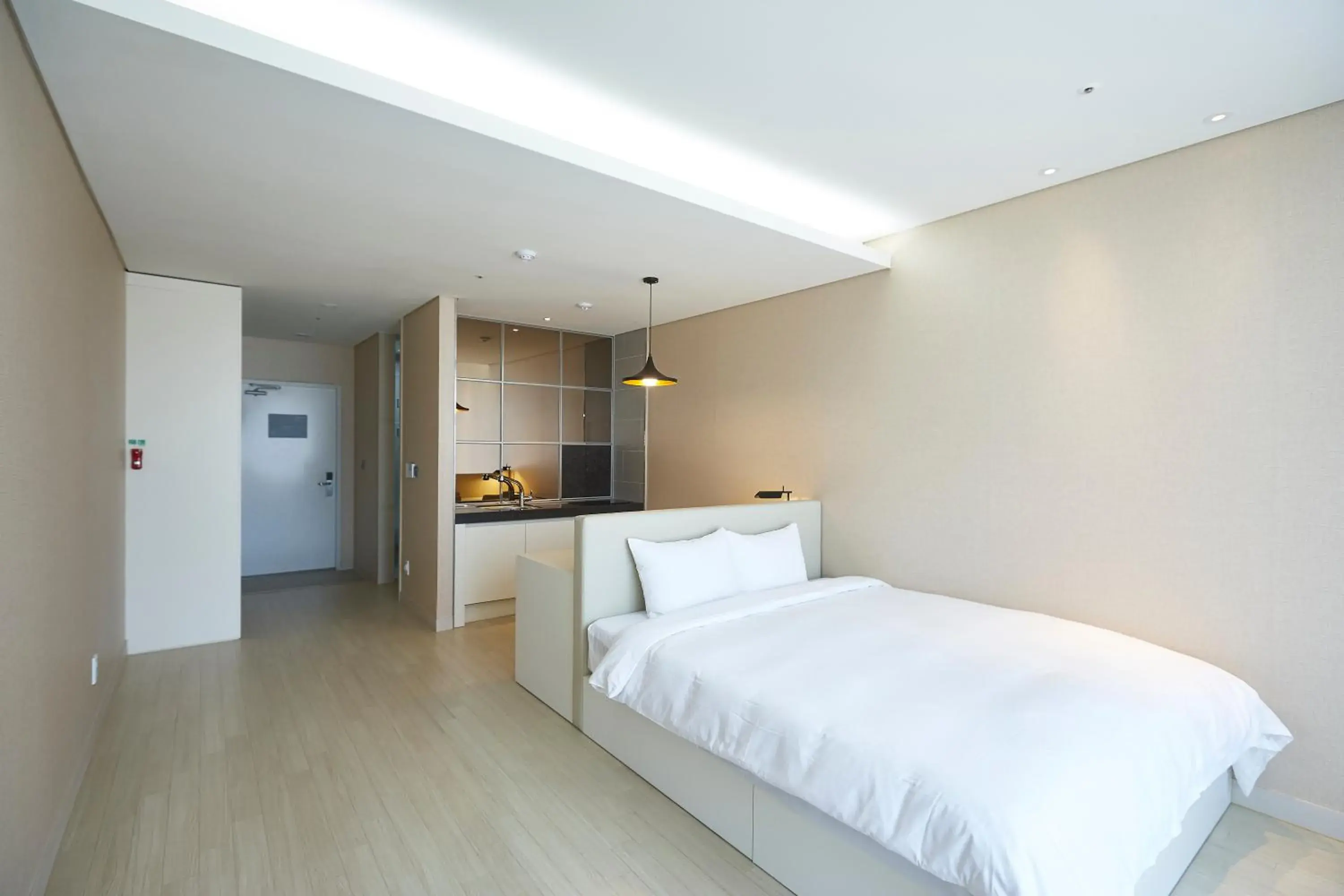 Deluxe Double Room in Pyeongchang The White Hotel Deluxe Double Room in Pyeongchang The White Hotel