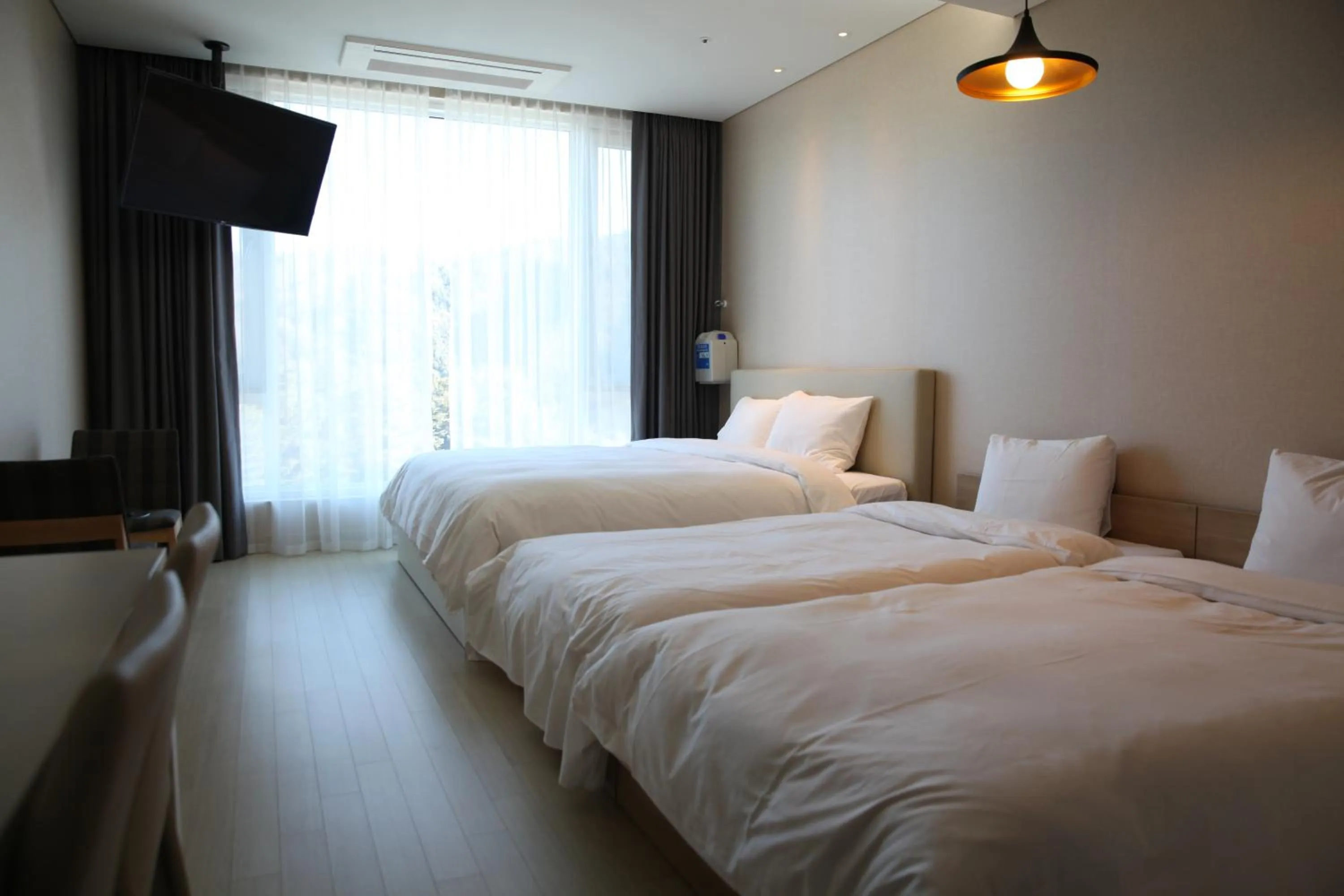 Bed in Pyeongchang The White Hotel