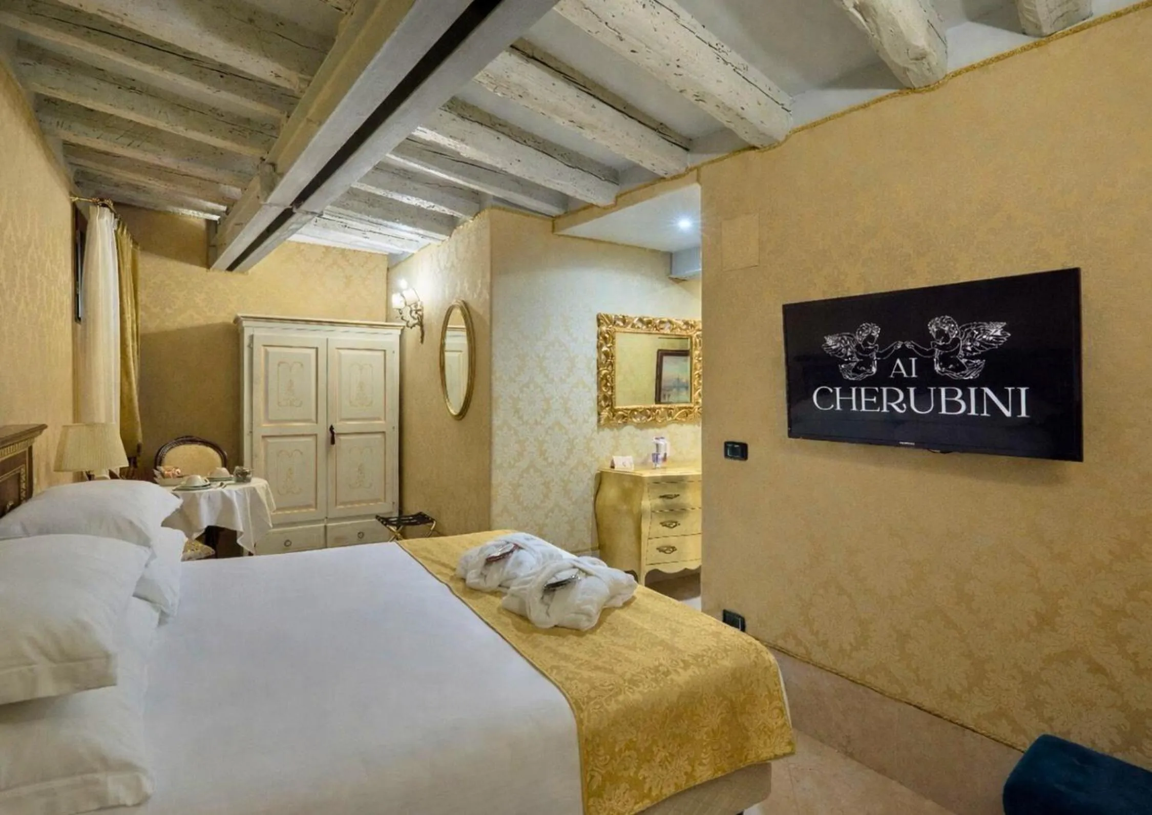 Bedroom, Bed in Ai Cherubini