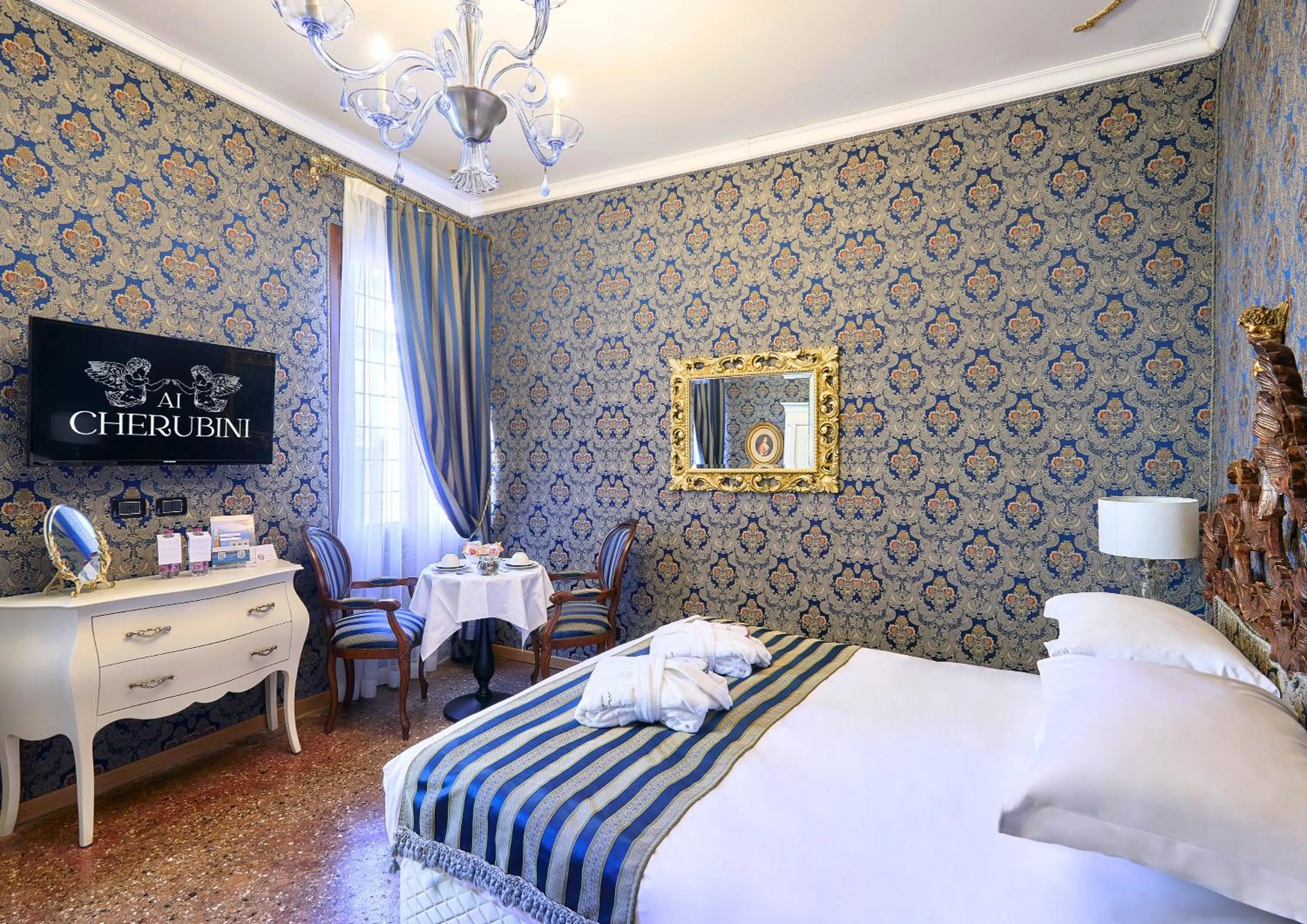 Bedroom, Bed in Ai Cherubini