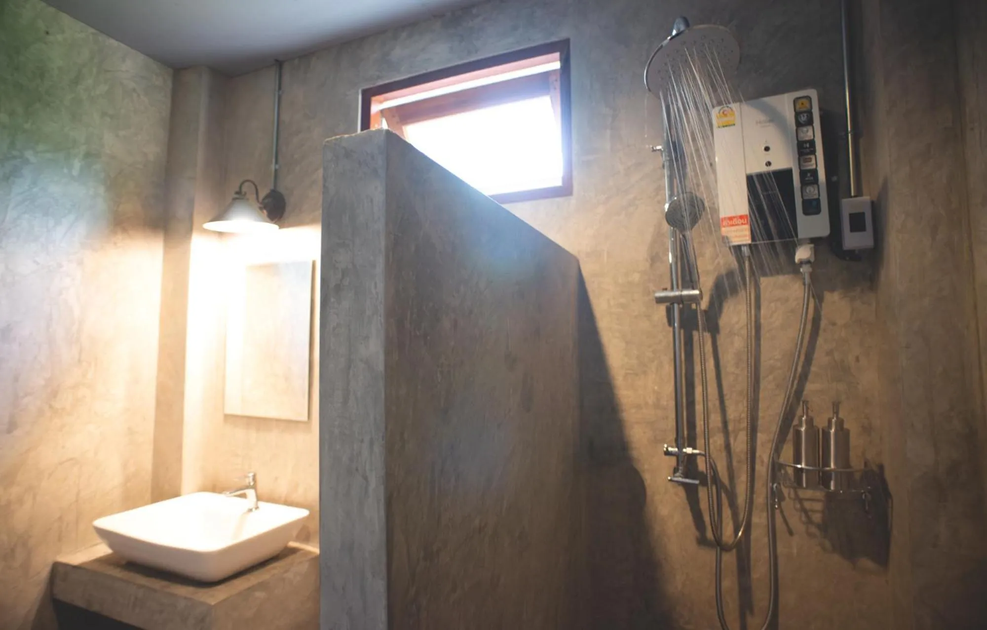 Shower in Suan Sook Homestay