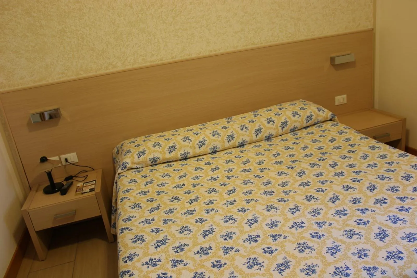 Bed in Hotel Ristorante Cigno - Camere and Aparthotel