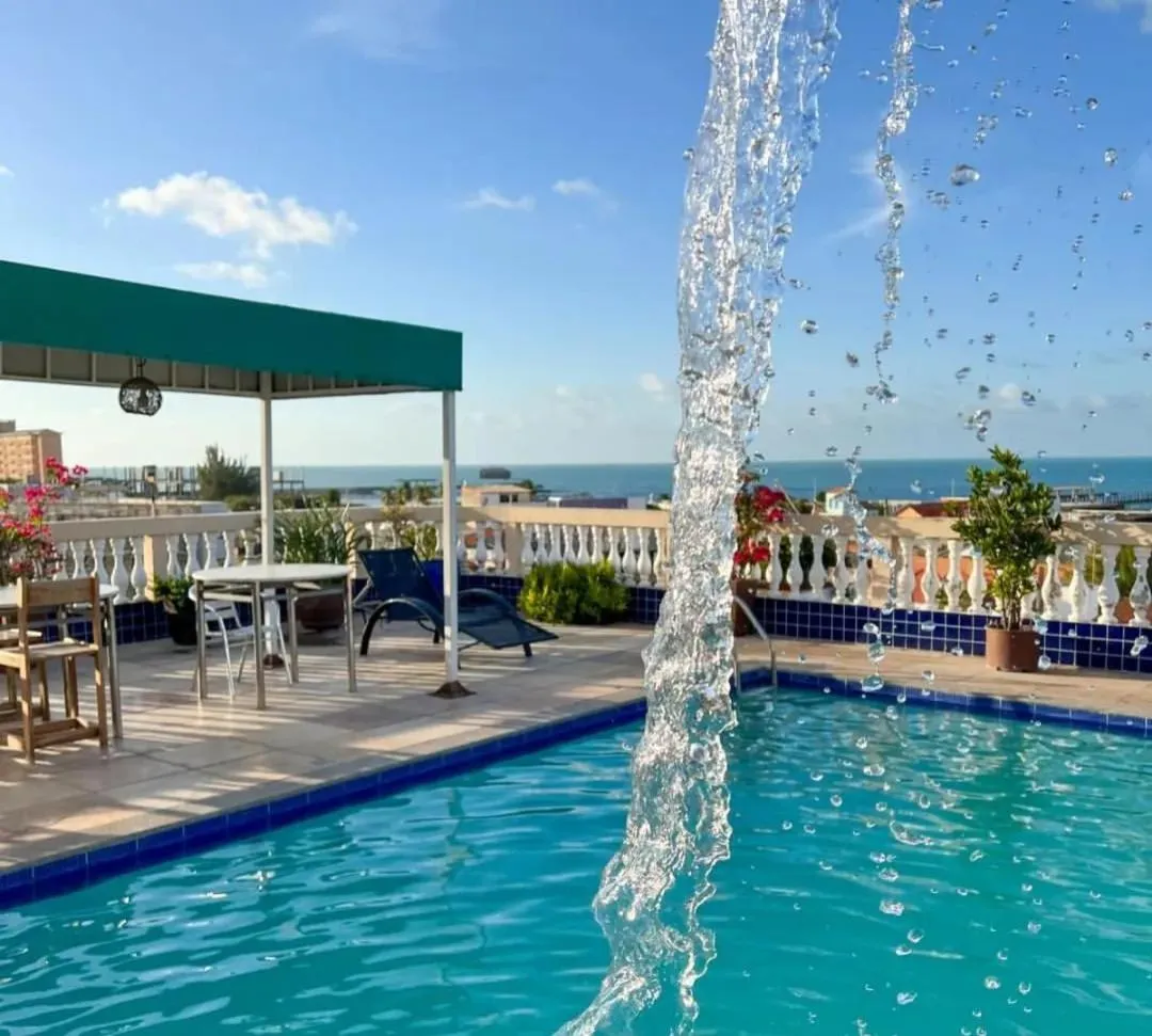 Swimming pool in Algarve Praia Hotel