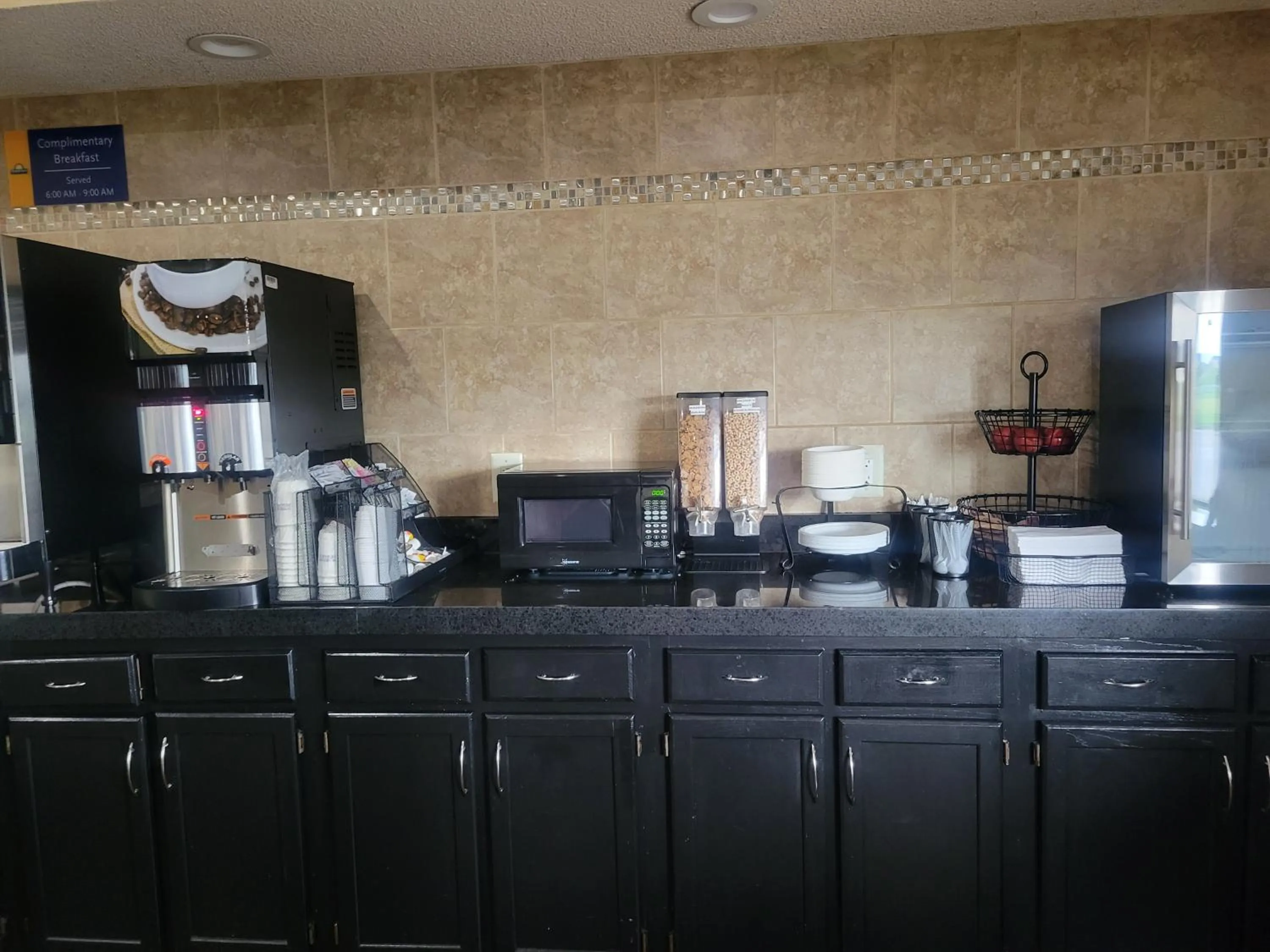 Breakfast in Days Inn by Wyndham Collinsville St Louis