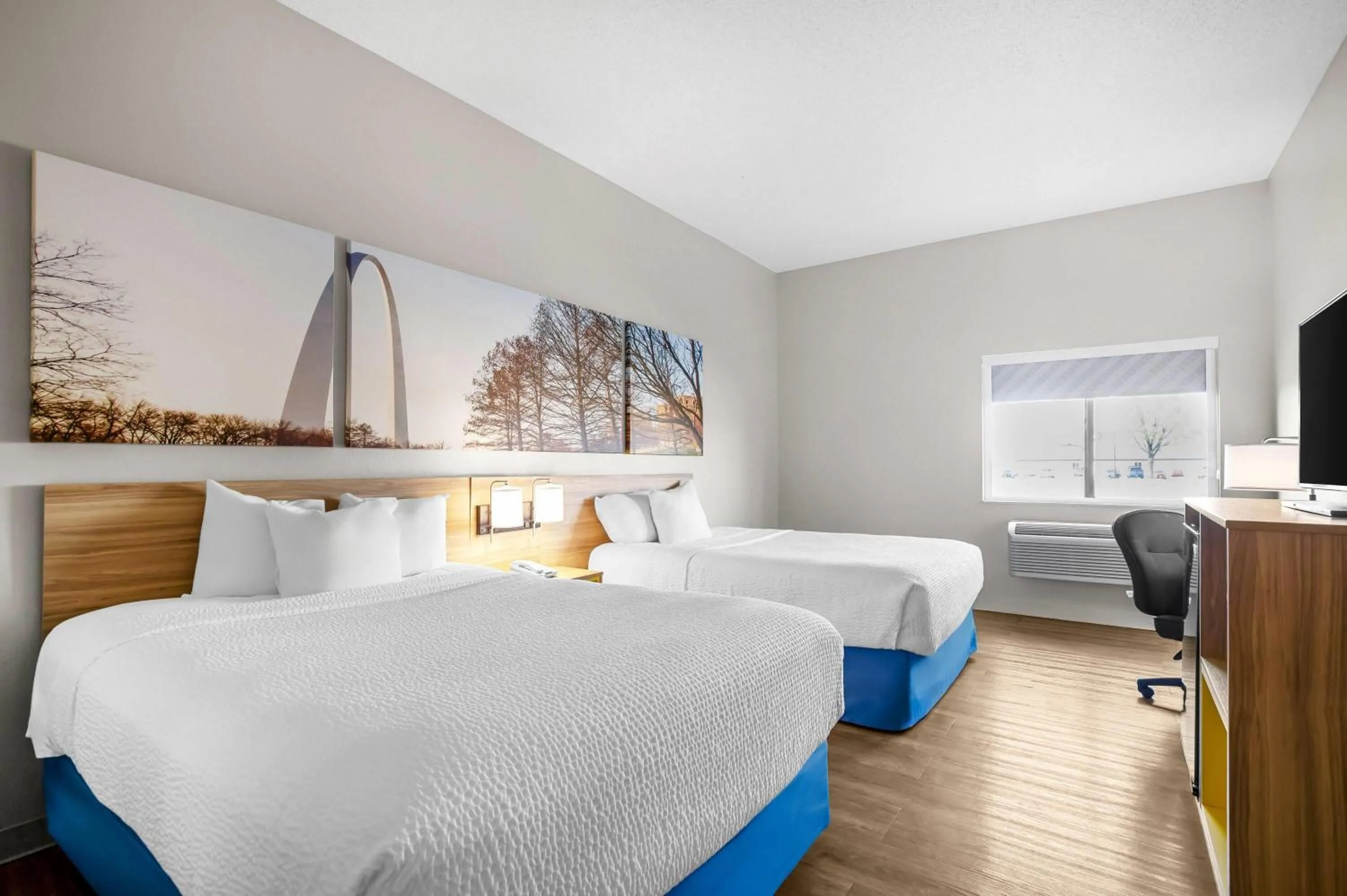 Bed in Days Inn by Wyndham Collinsville St Louis