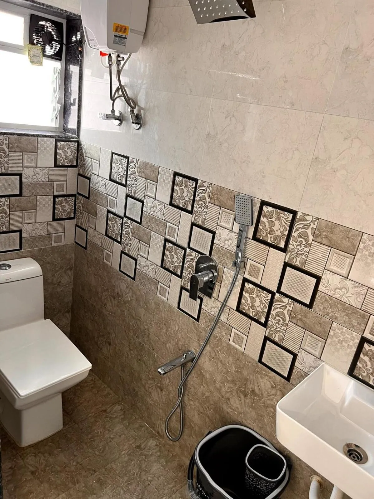 Bathroom in Pinaki Comfort Stay