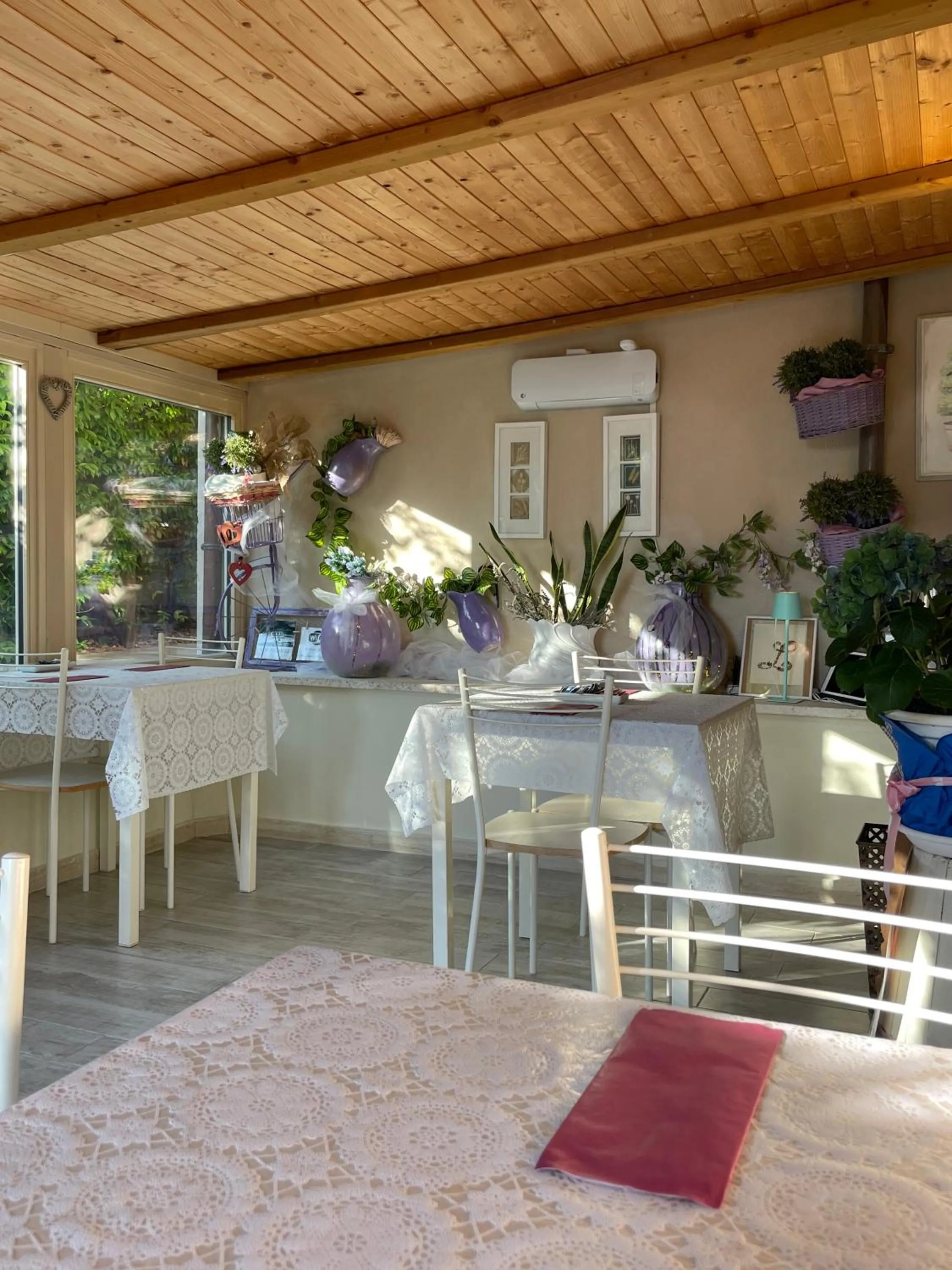 Breakfast in Il Lavandeto - farmhouse in the city