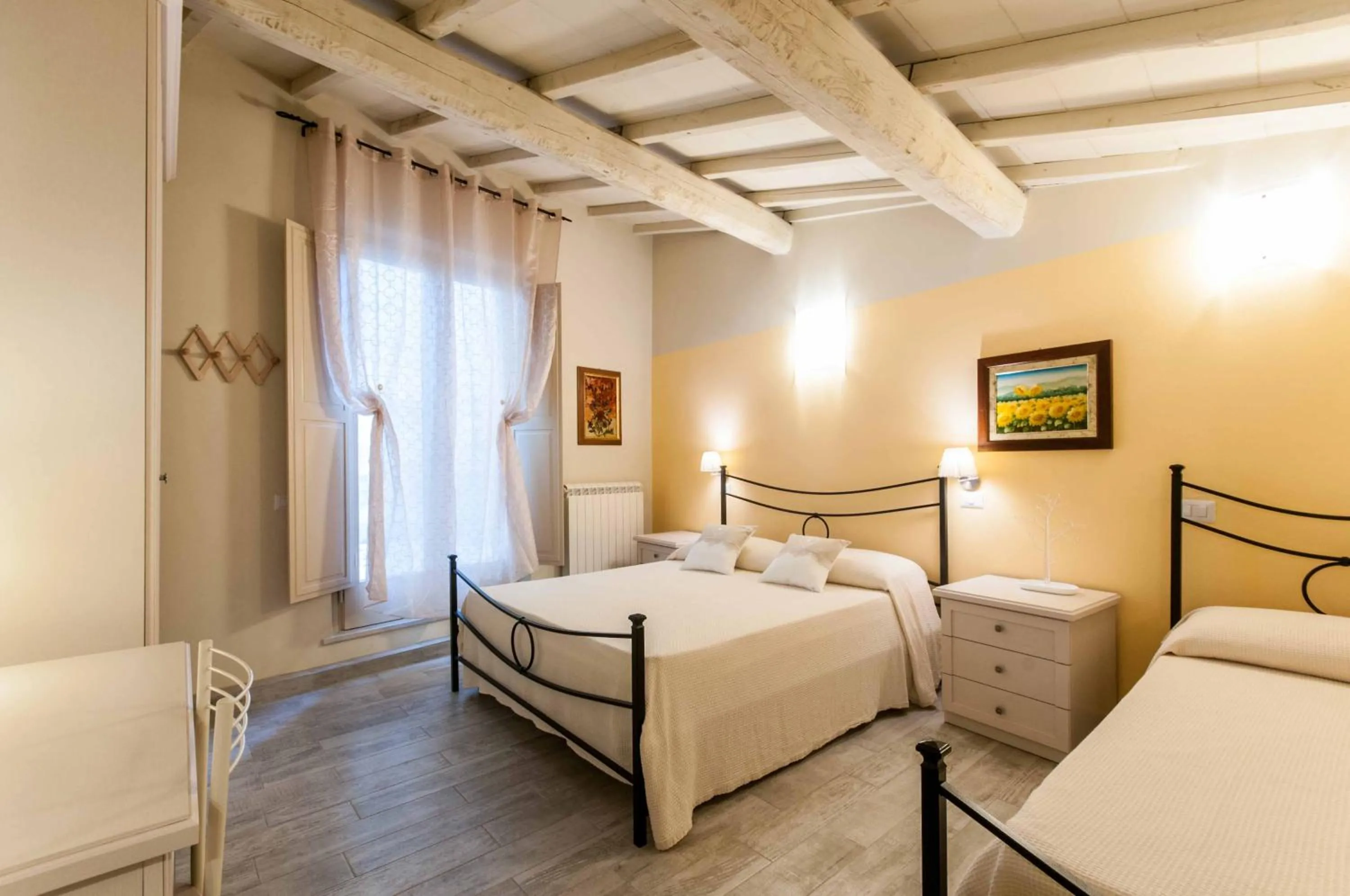 Bedroom, Bed in Il Lavandeto - farmhouse in the city