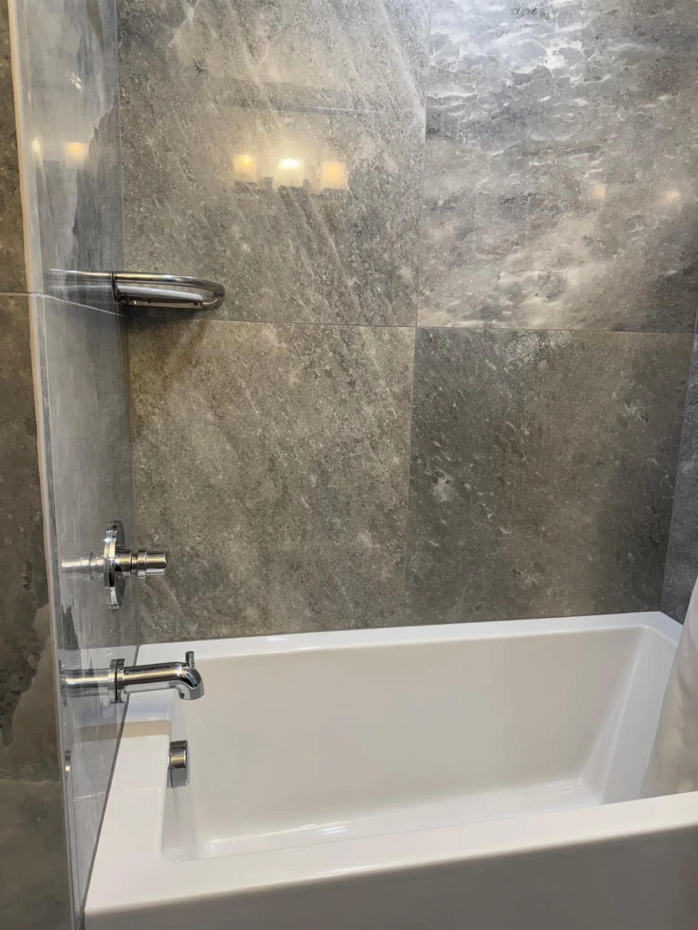 Bath in Bridge Street Inn