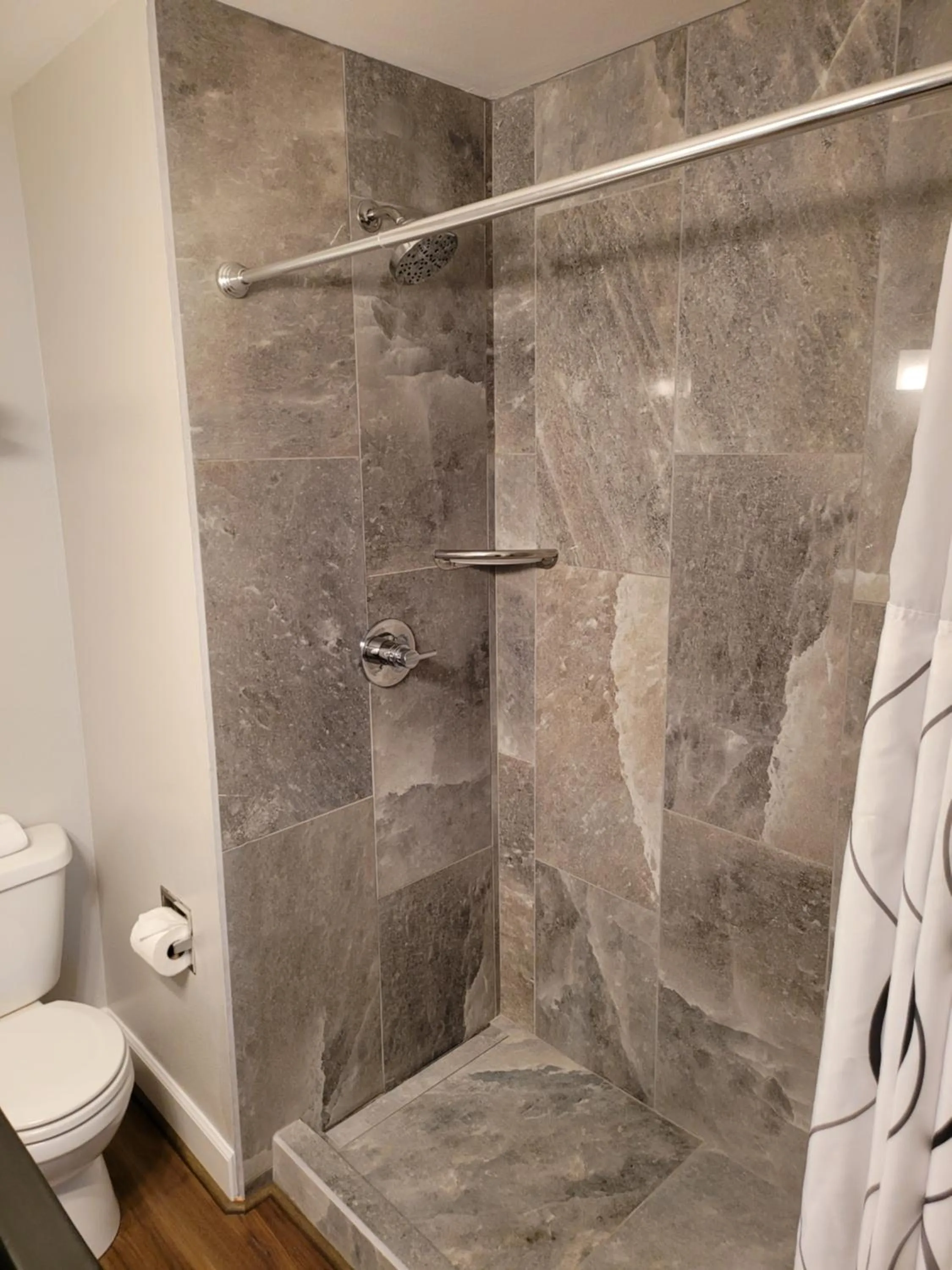 Shower in Bridge Street Inn