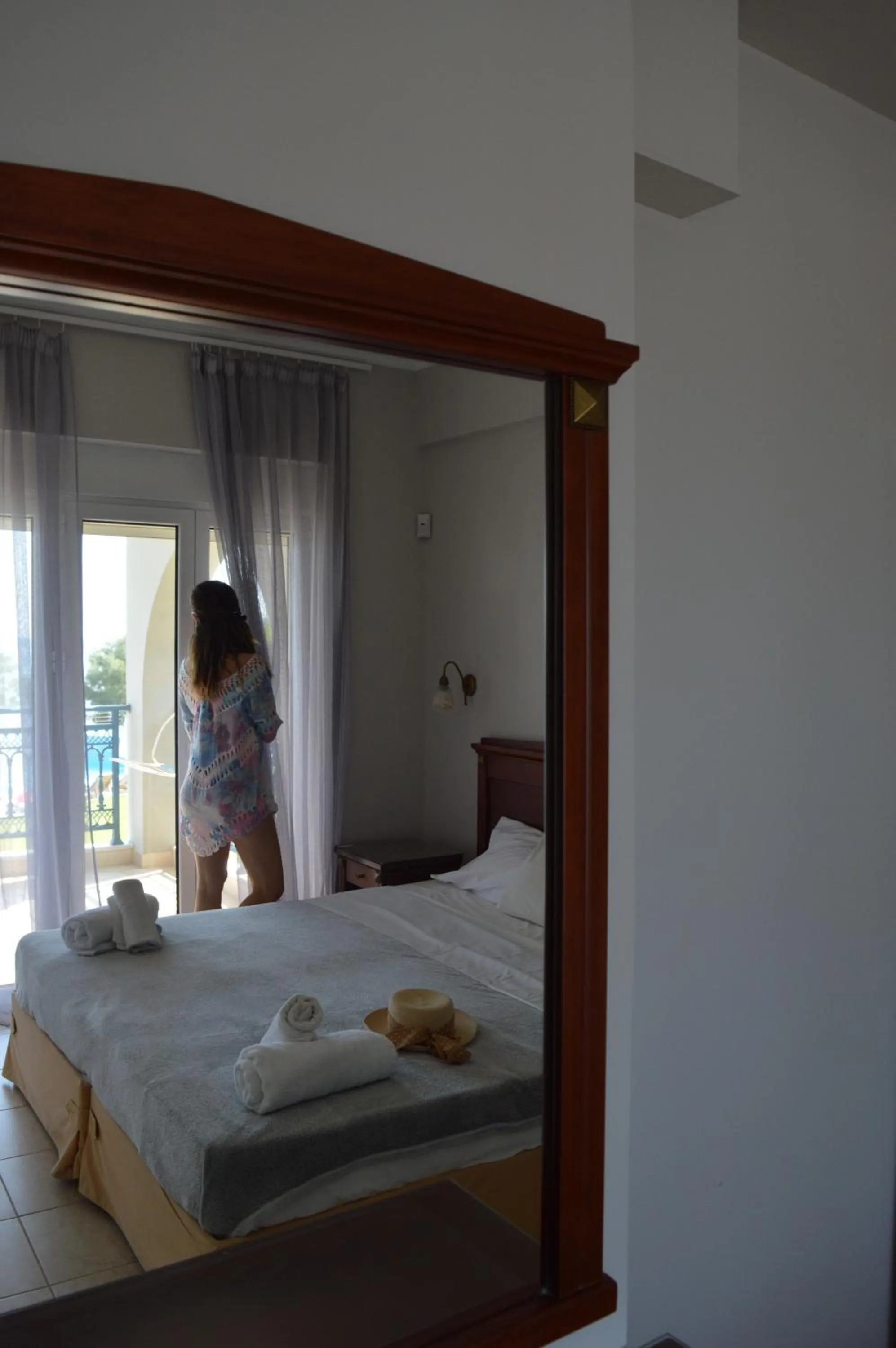 Day, Bed in Thesmos Village