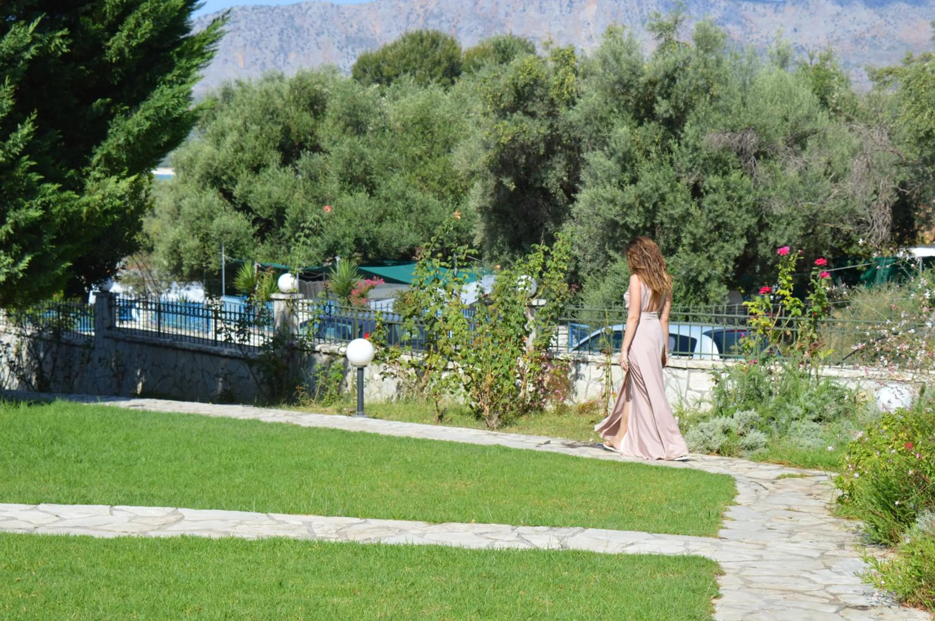 Property building in Thesmos Village