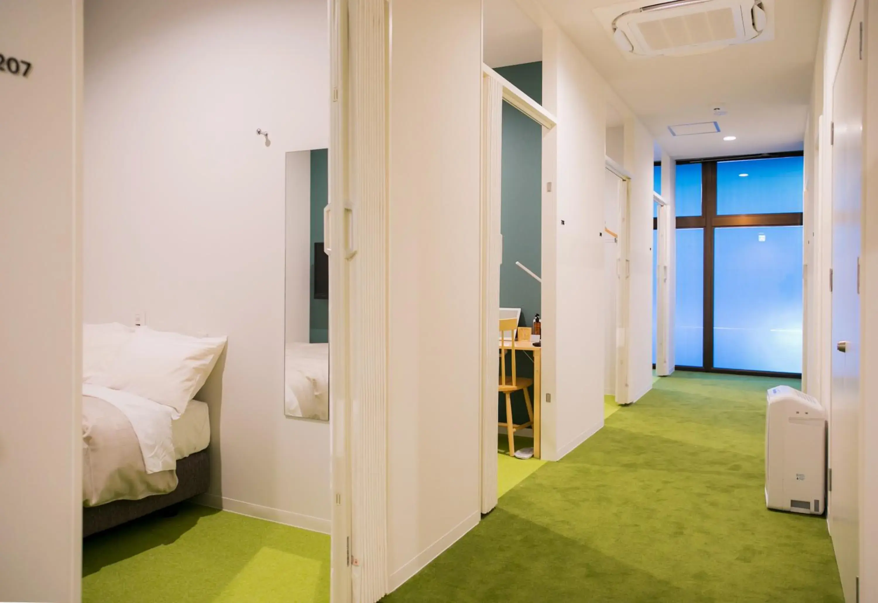 Standard Single Room with Shared Shower and Toilet - Female Only in Hostel ilfaro Kurume Standard Single Room with Shared Shower and Toilet - Female Only in Hostel ilfaro Kurume