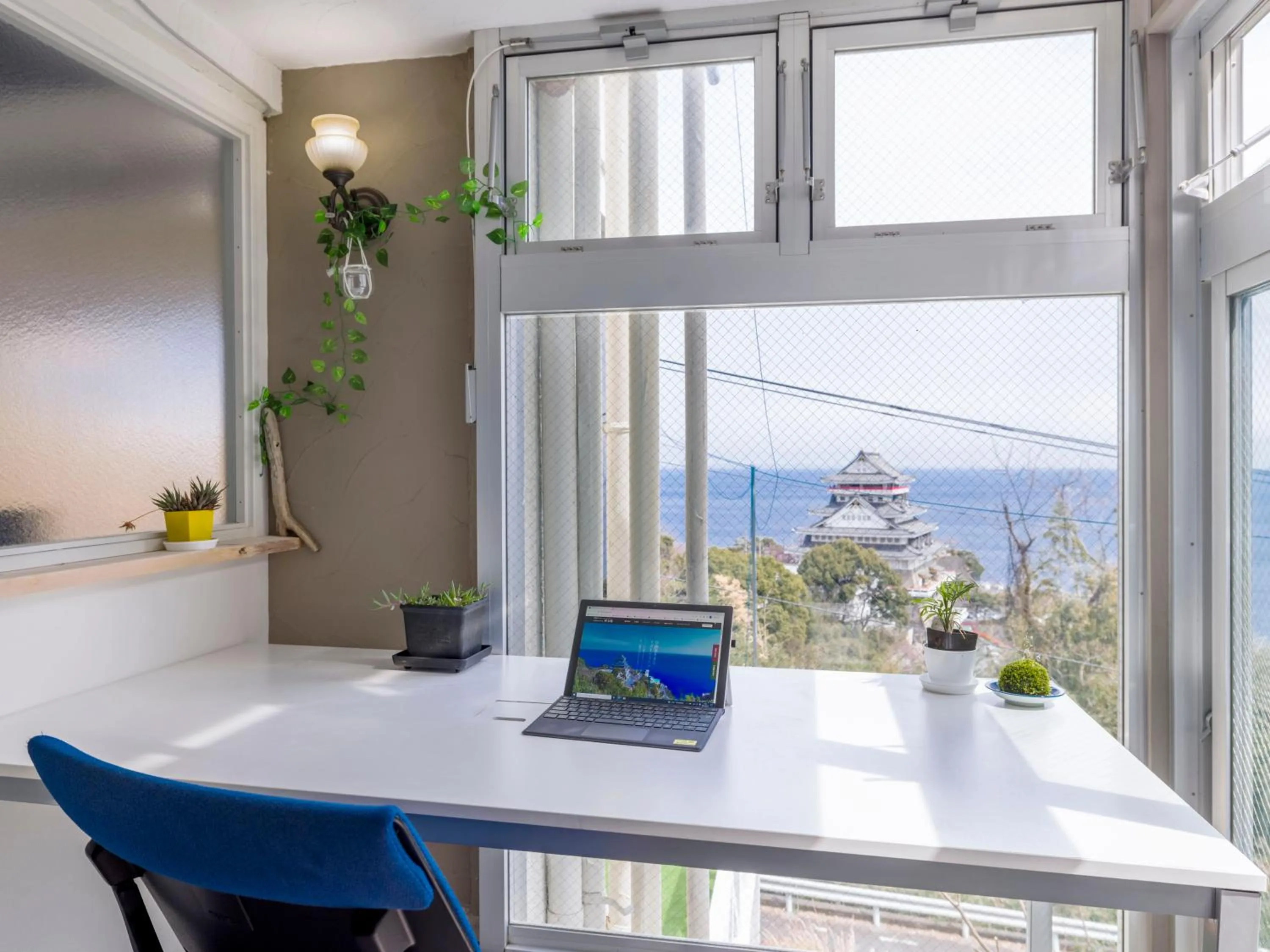 Area and facilities in Mujuan