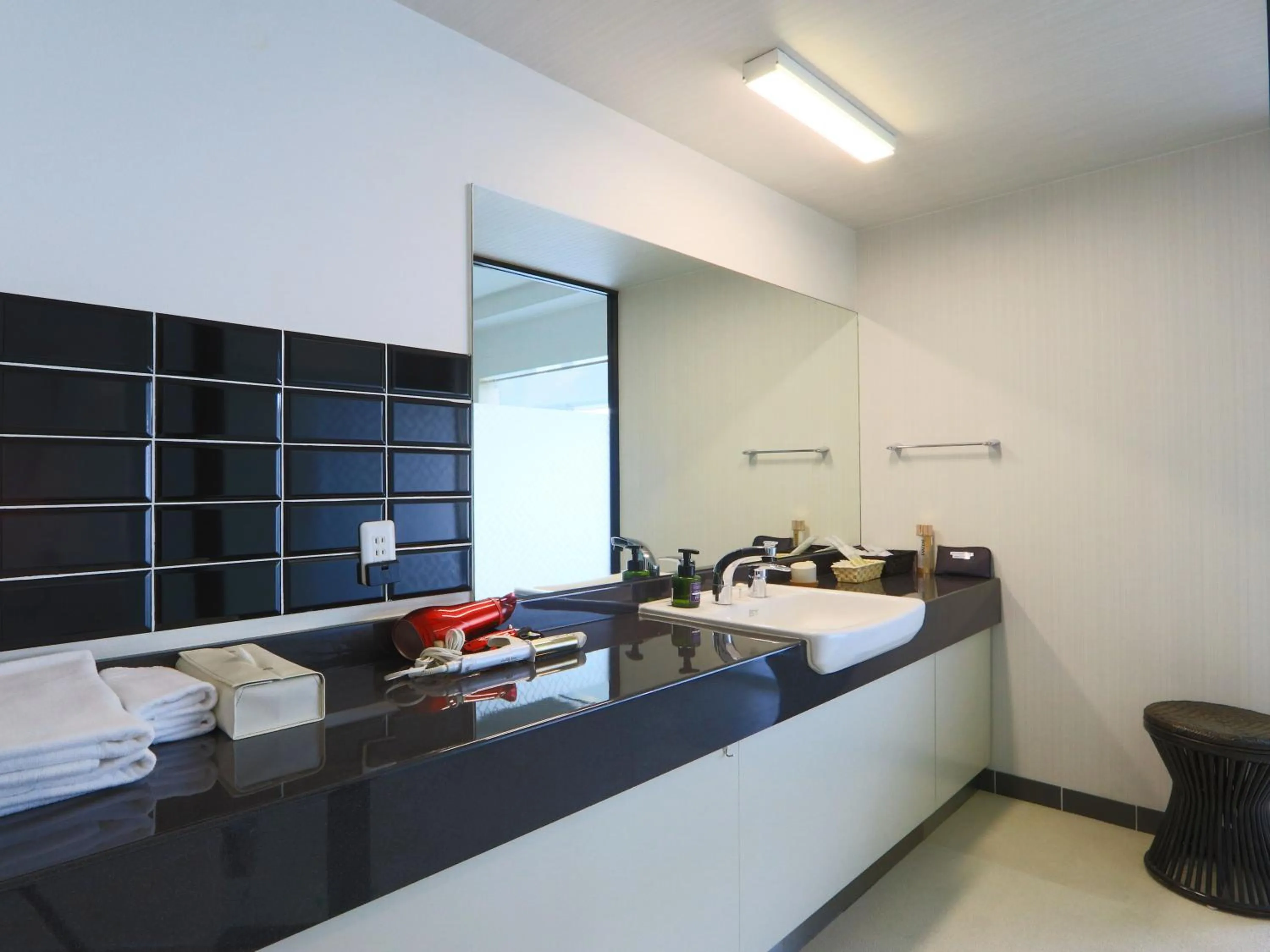 Area and facilities in Mujuan