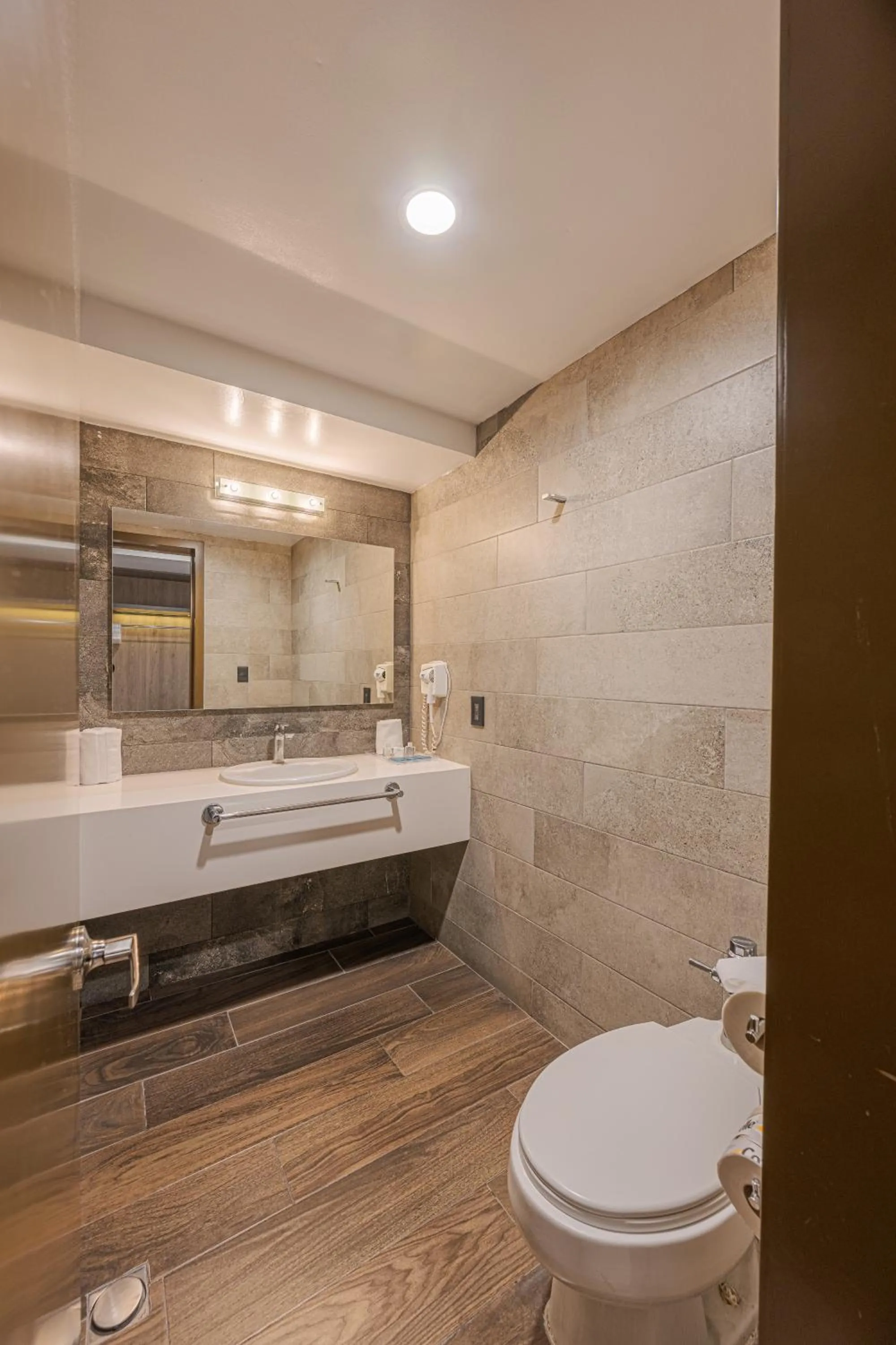 Bathroom in Hotel Malibu