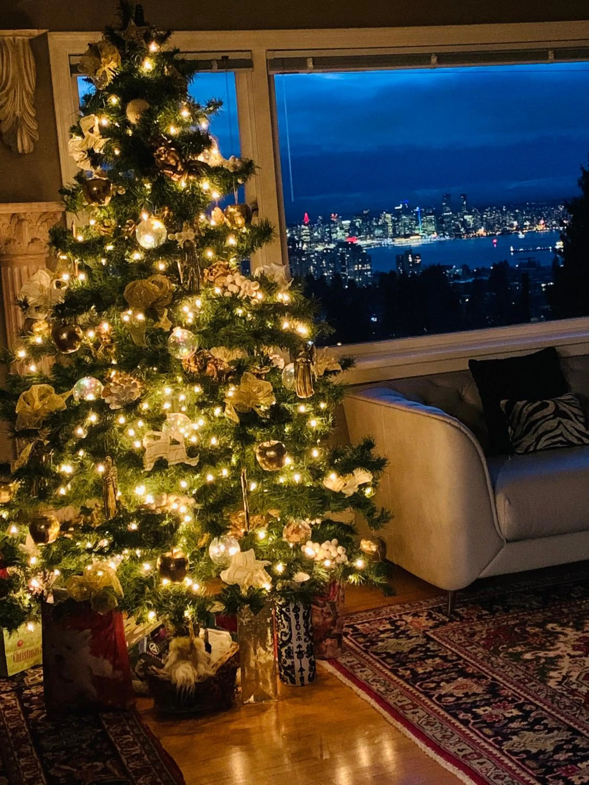 Restaurant/places to eat in Crystal's View Bed & Breakfast