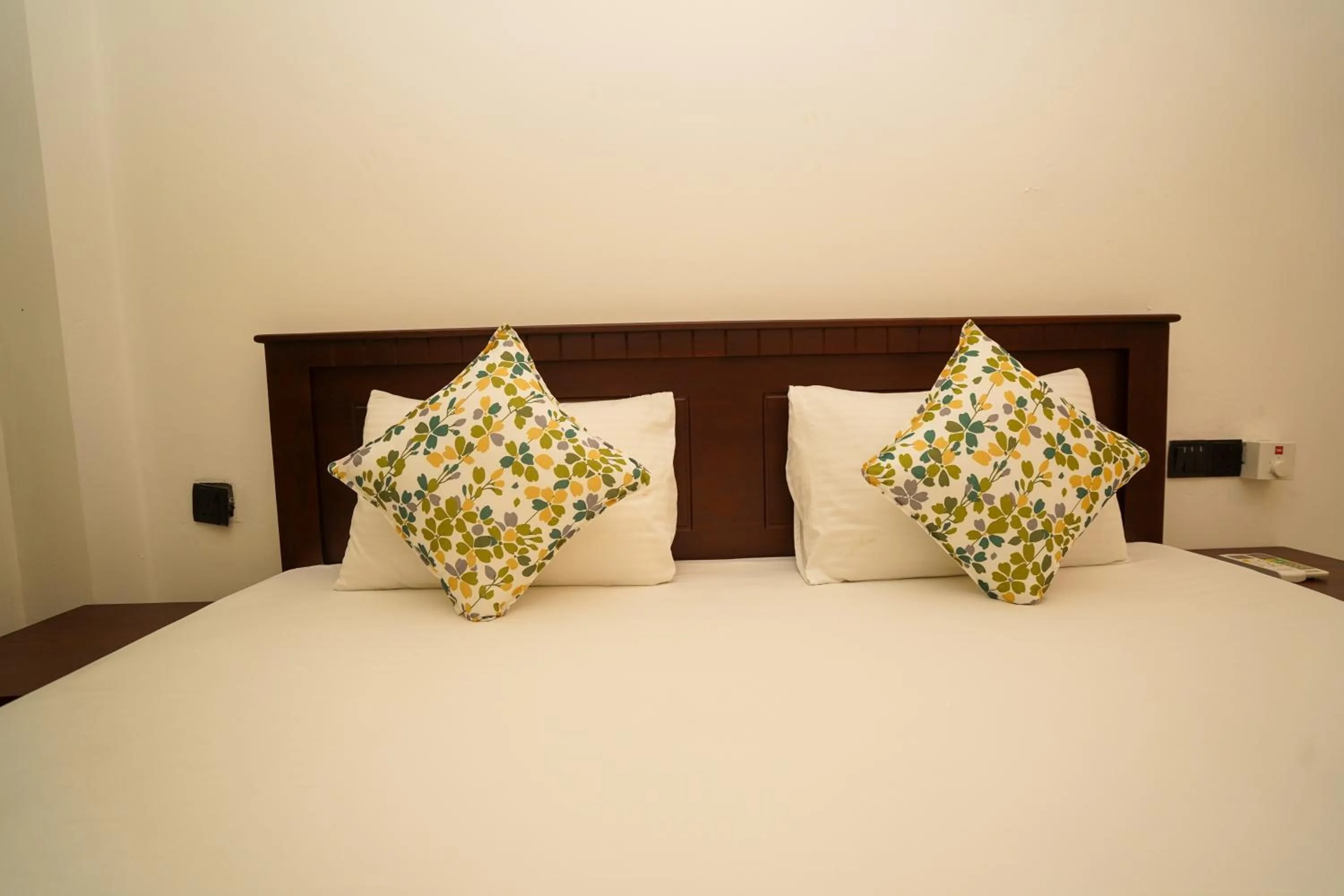 Bed in Airport 4 Season Transit Hotel