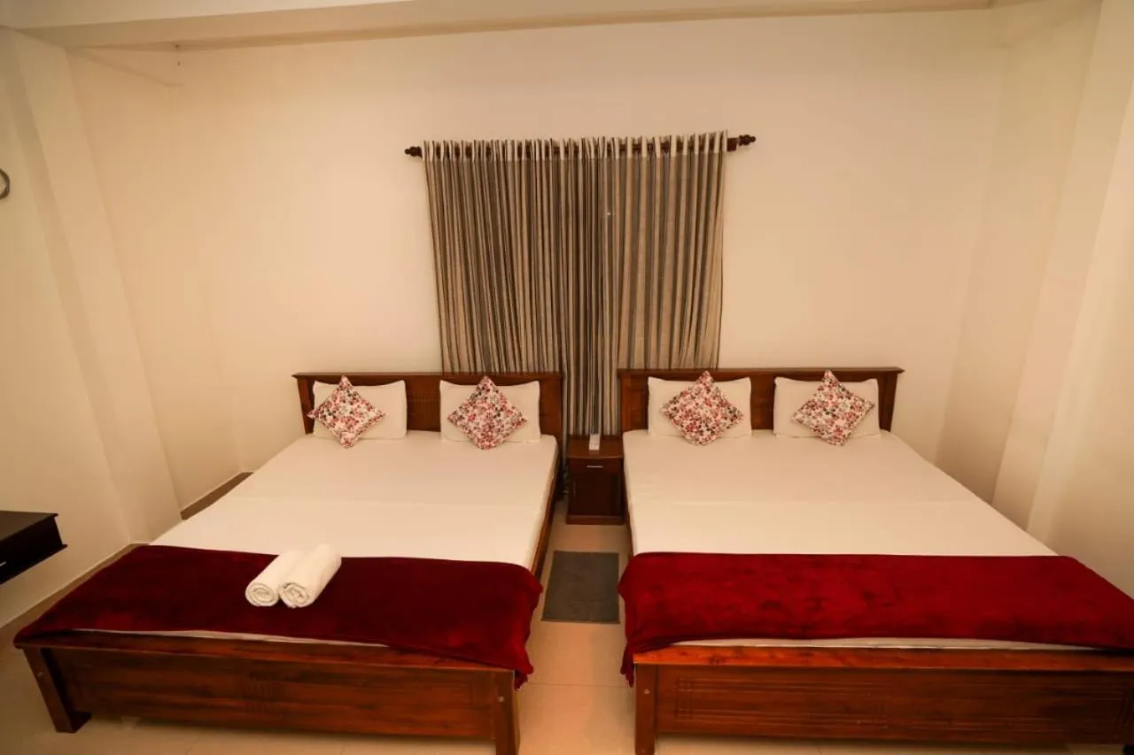 Bed in Airport 4 Season Transit Hotel