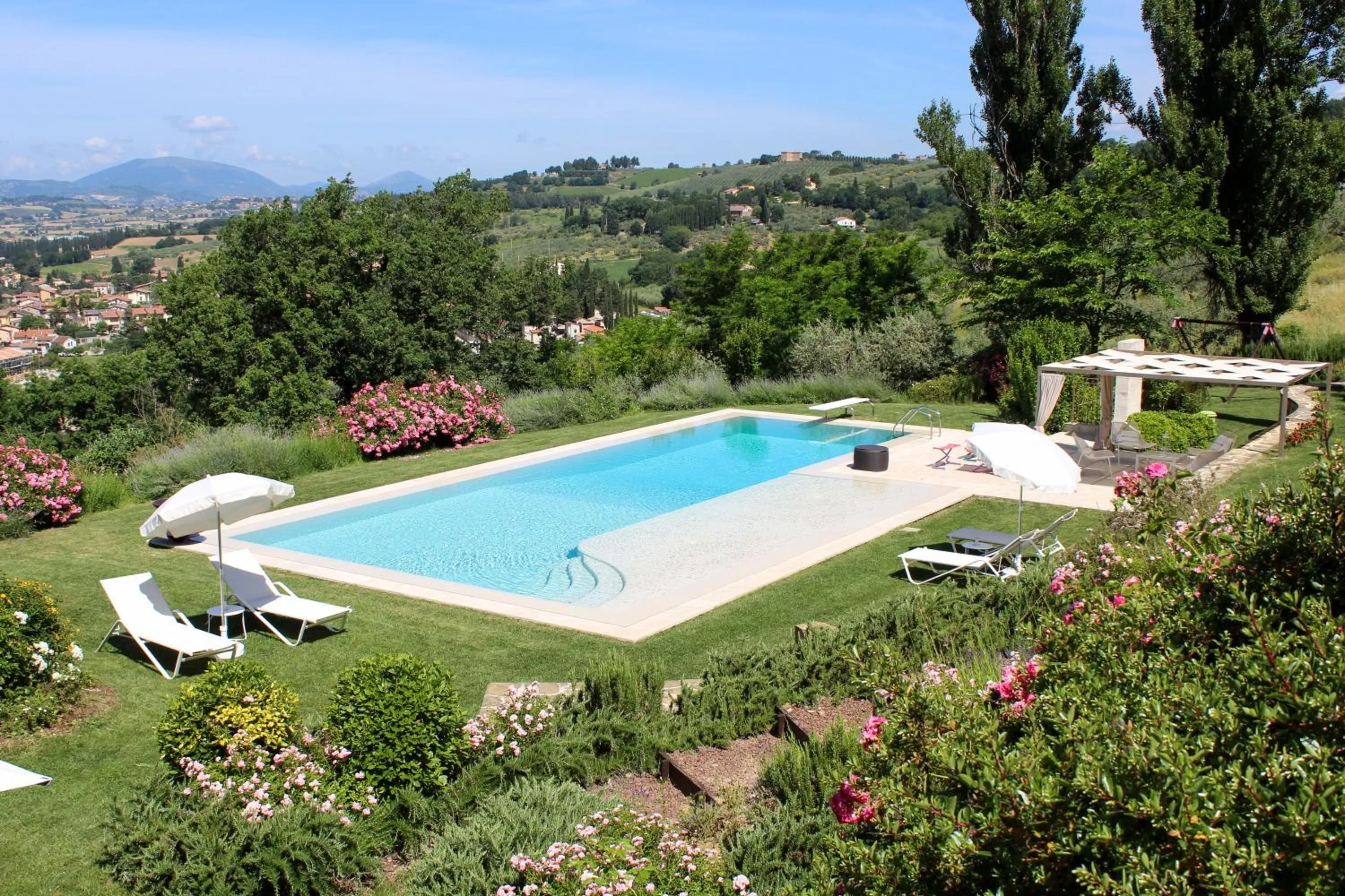 Property building in Amazing Assisi