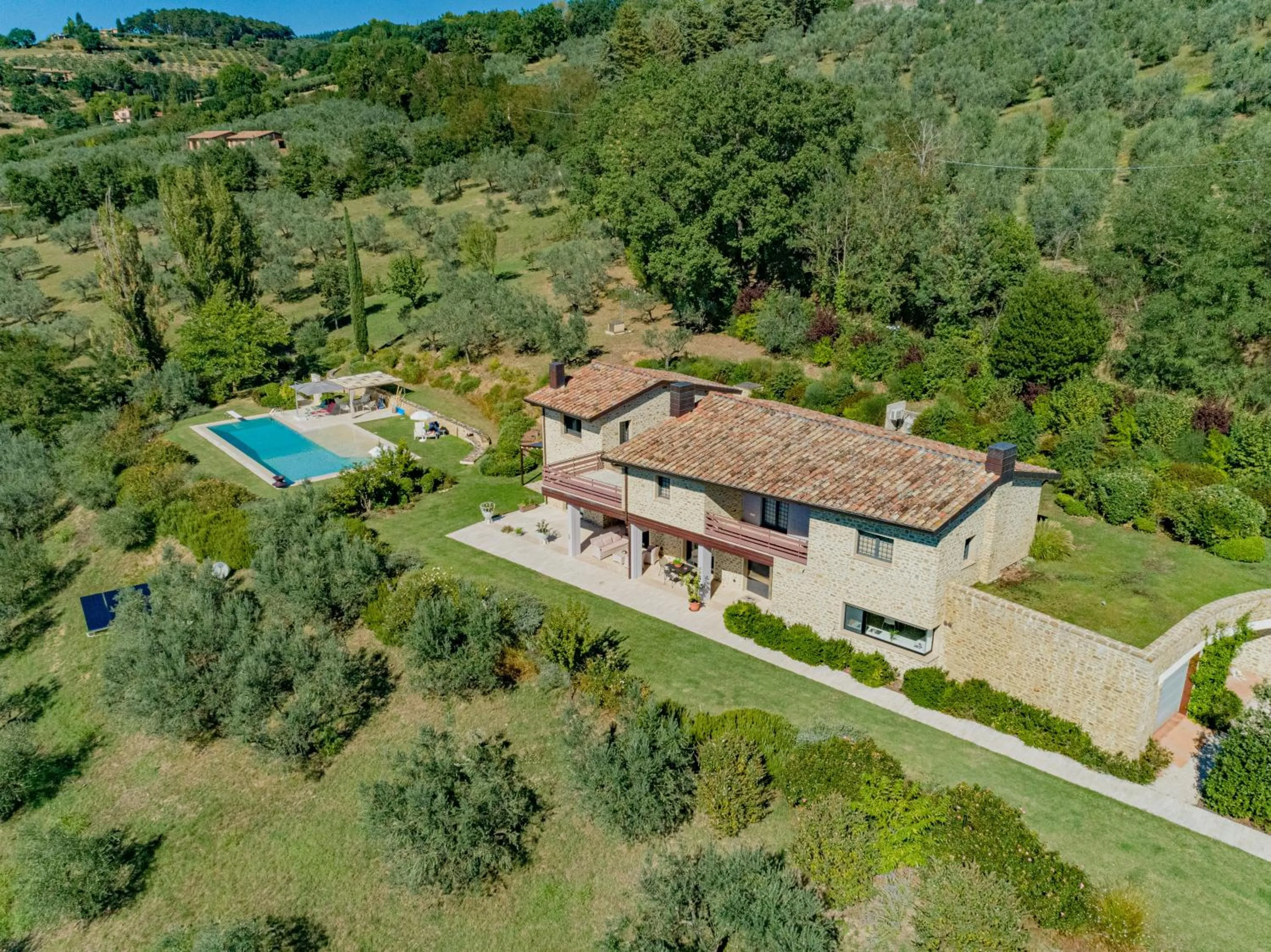 Property building in Amazing Assisi