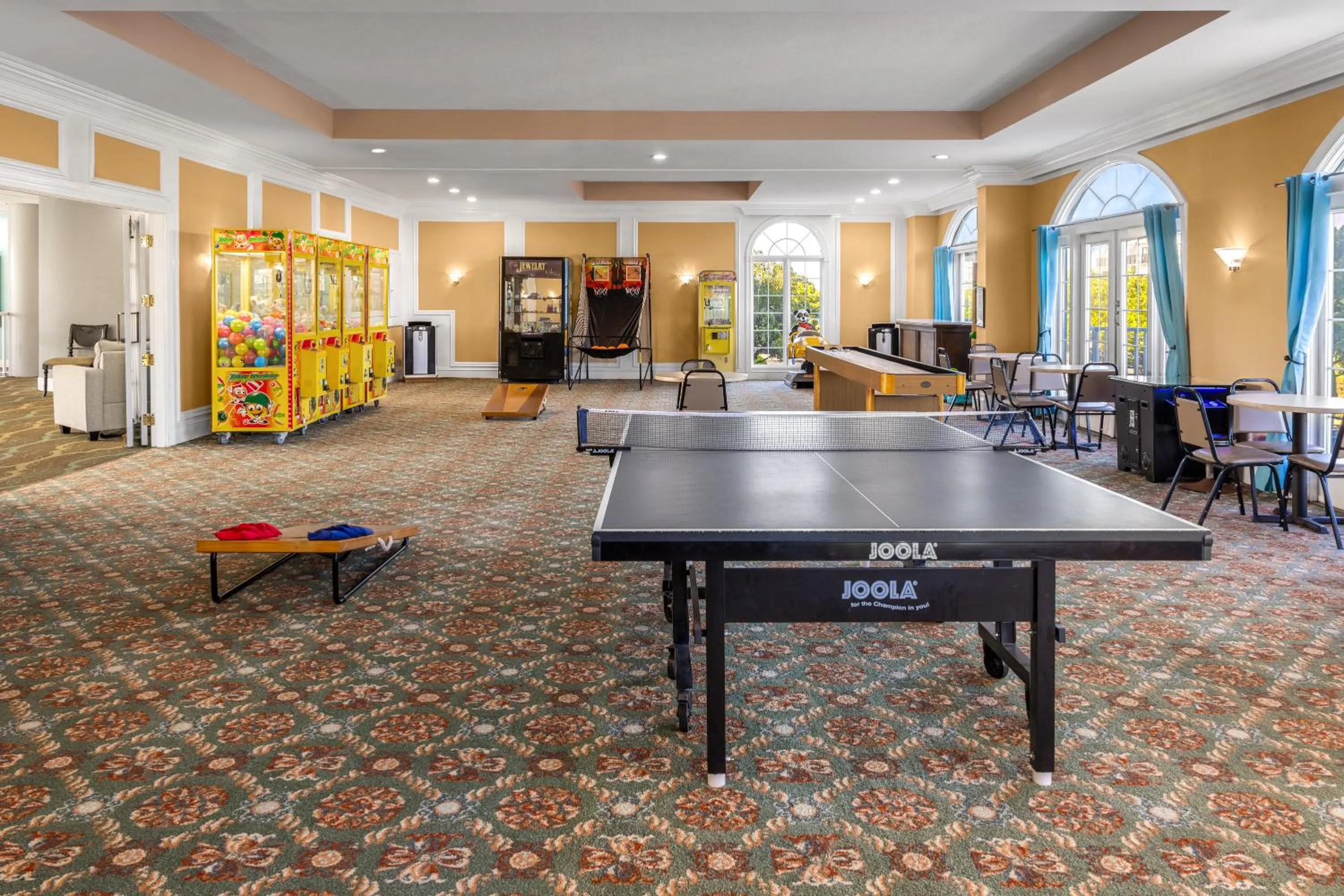Game Room in Coconut Malorie Resort Ocean City, Ascend Collection Hotel