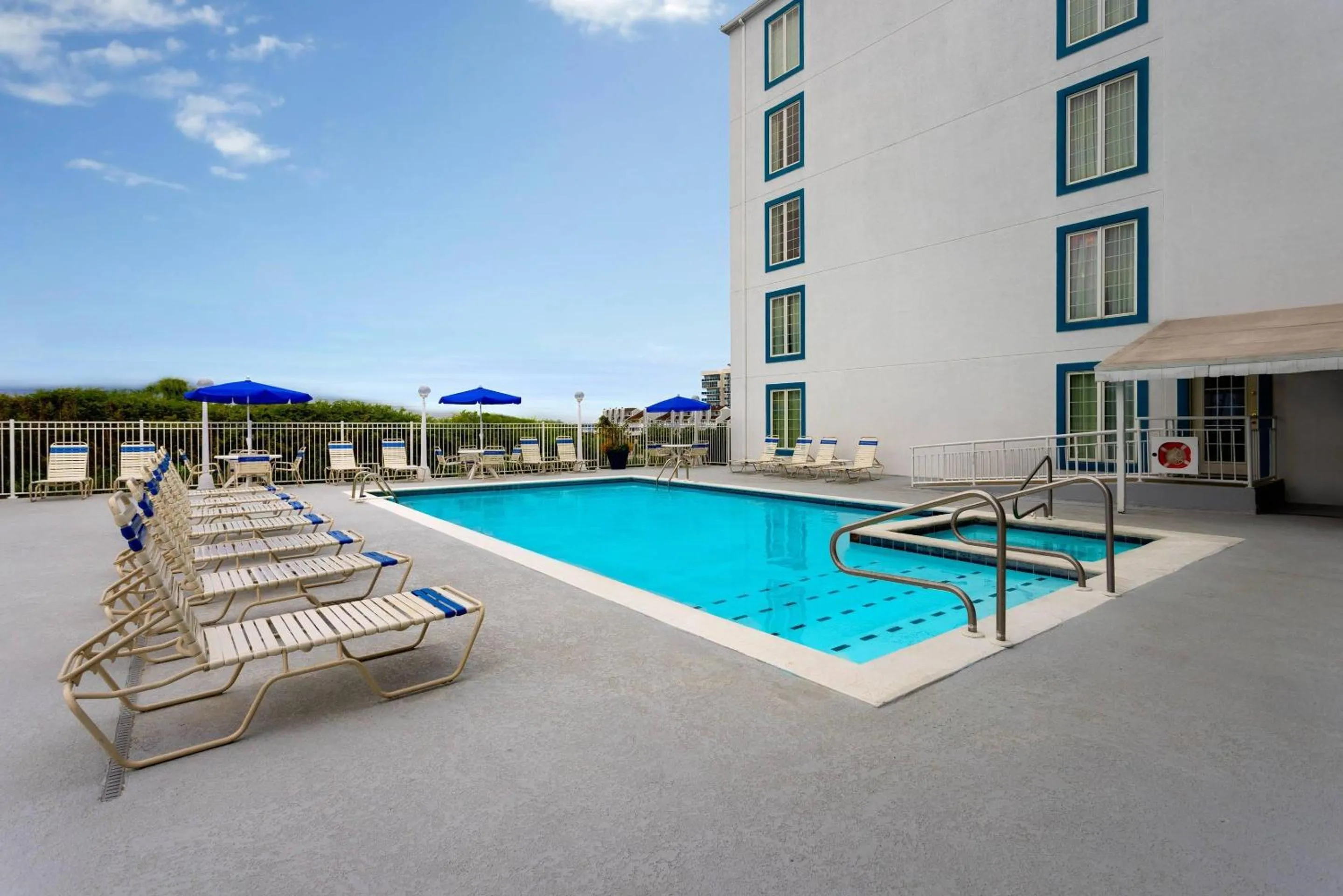 Swimming pool in Coconut Malorie Resort Ocean City, Ascend Collection Hotel