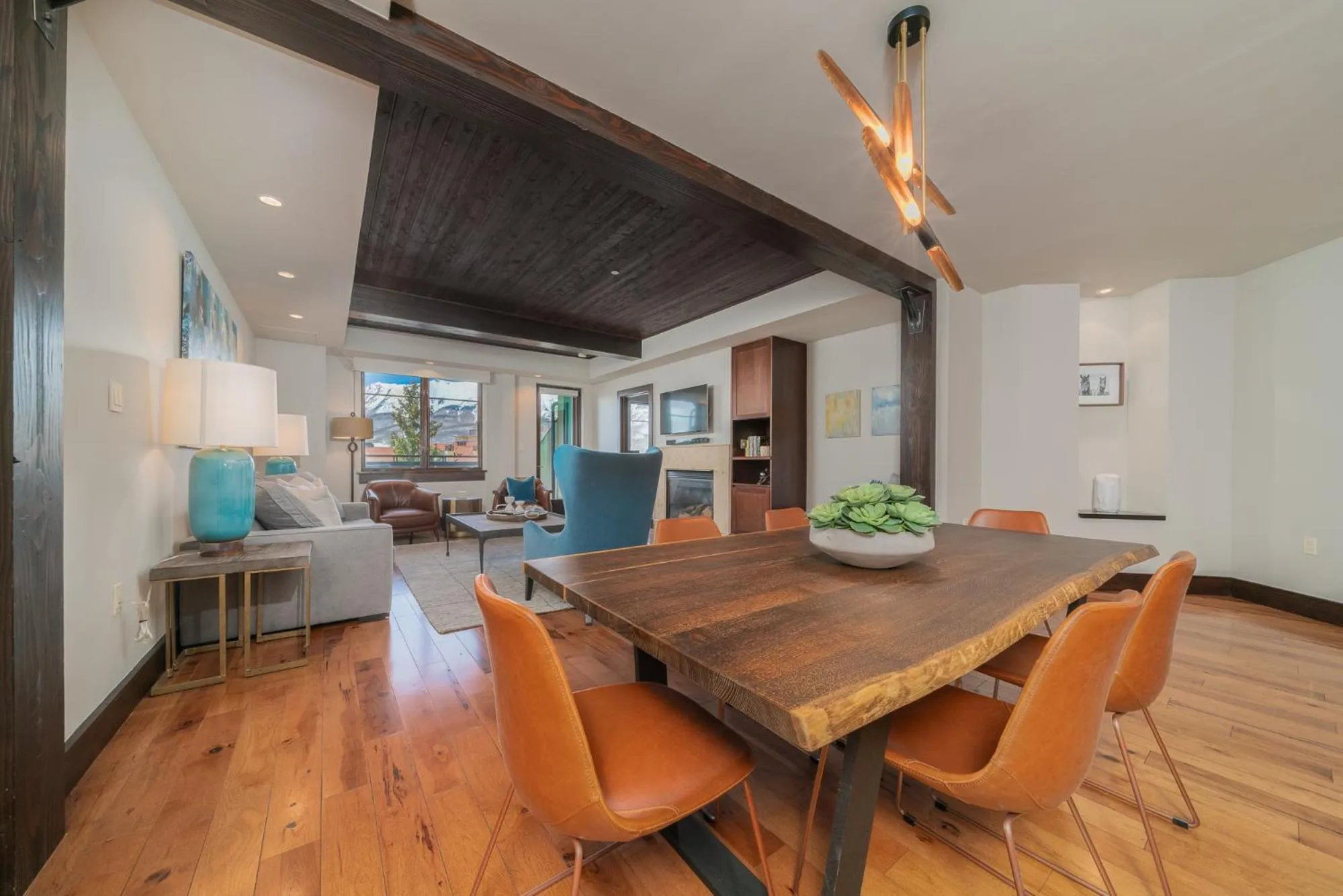 TV and multimedia in Lumiere by Dunton