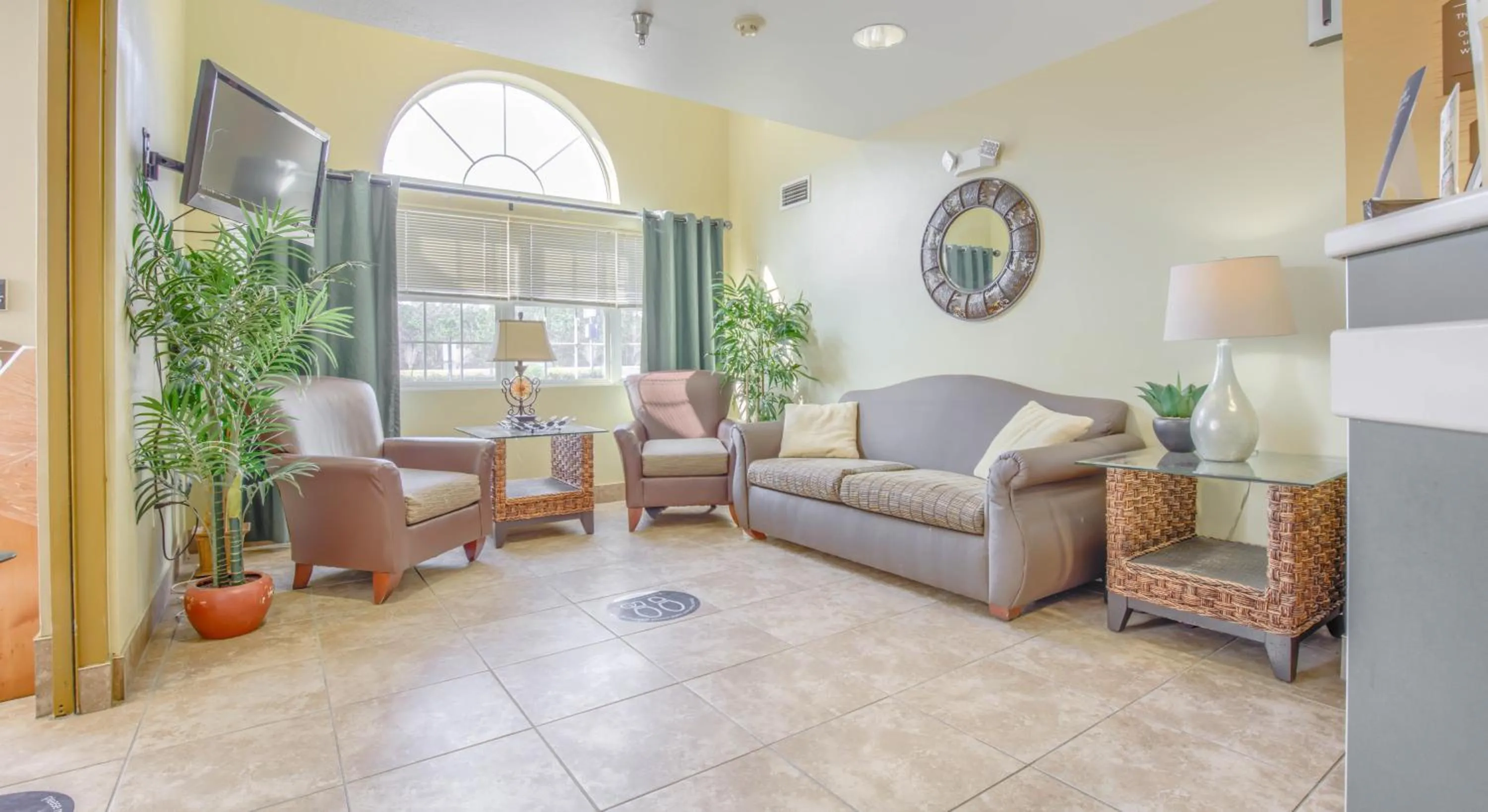 Lobby or reception in Microtel Inn & Suites by Wyndham Gulf Shores