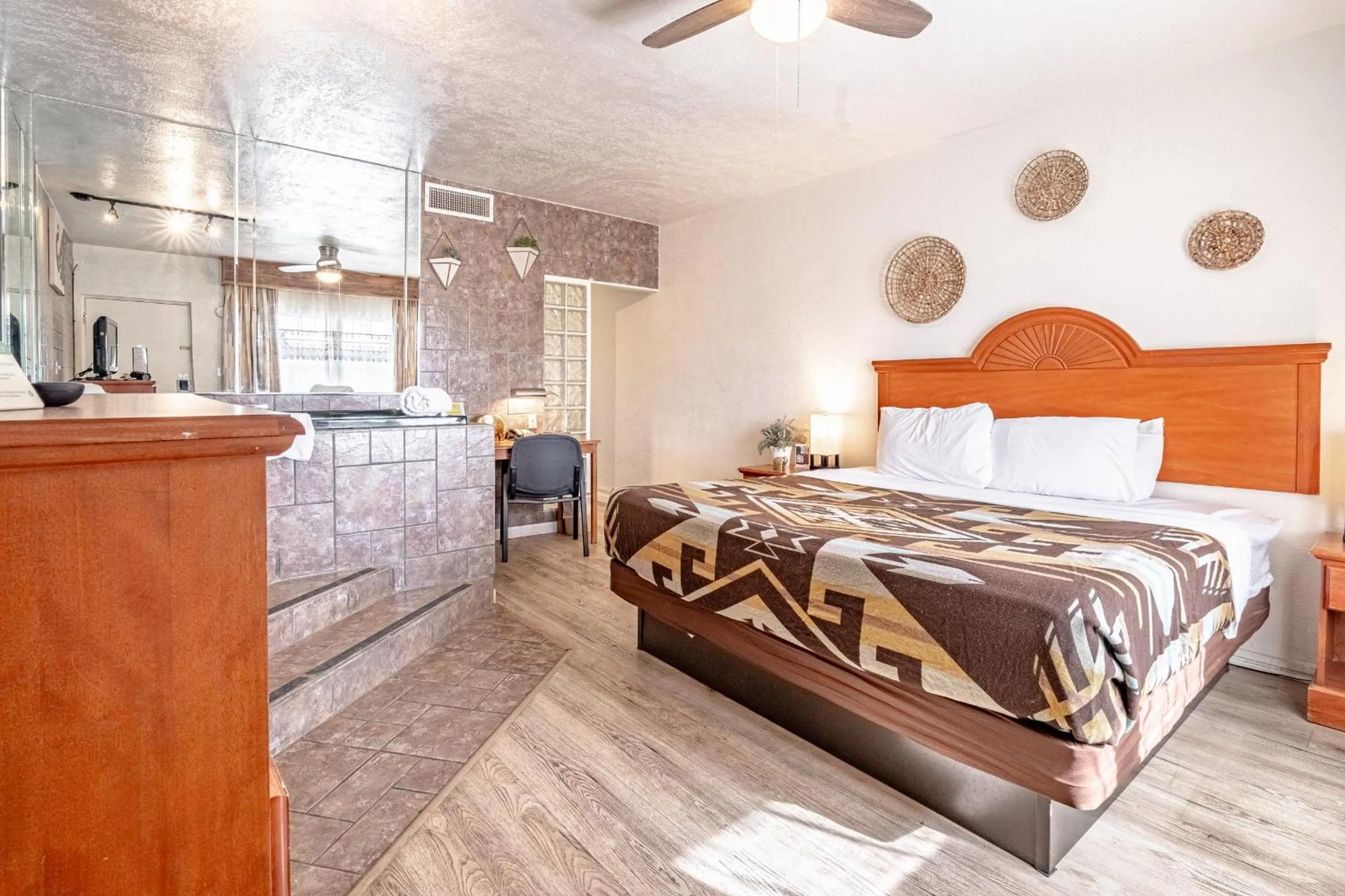 Bed in The Classic Desert Aire Hotel