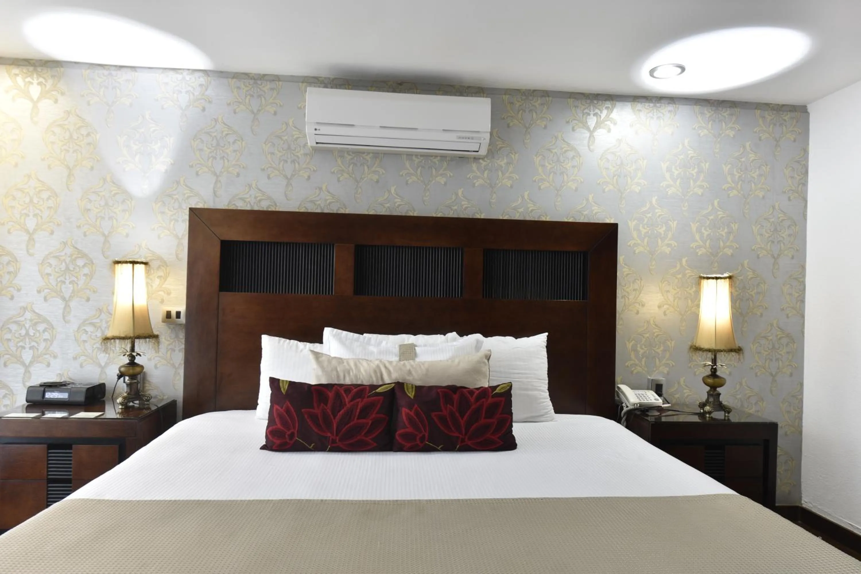 Photo of the whole room, Bed in Colombe Hotel Boutique