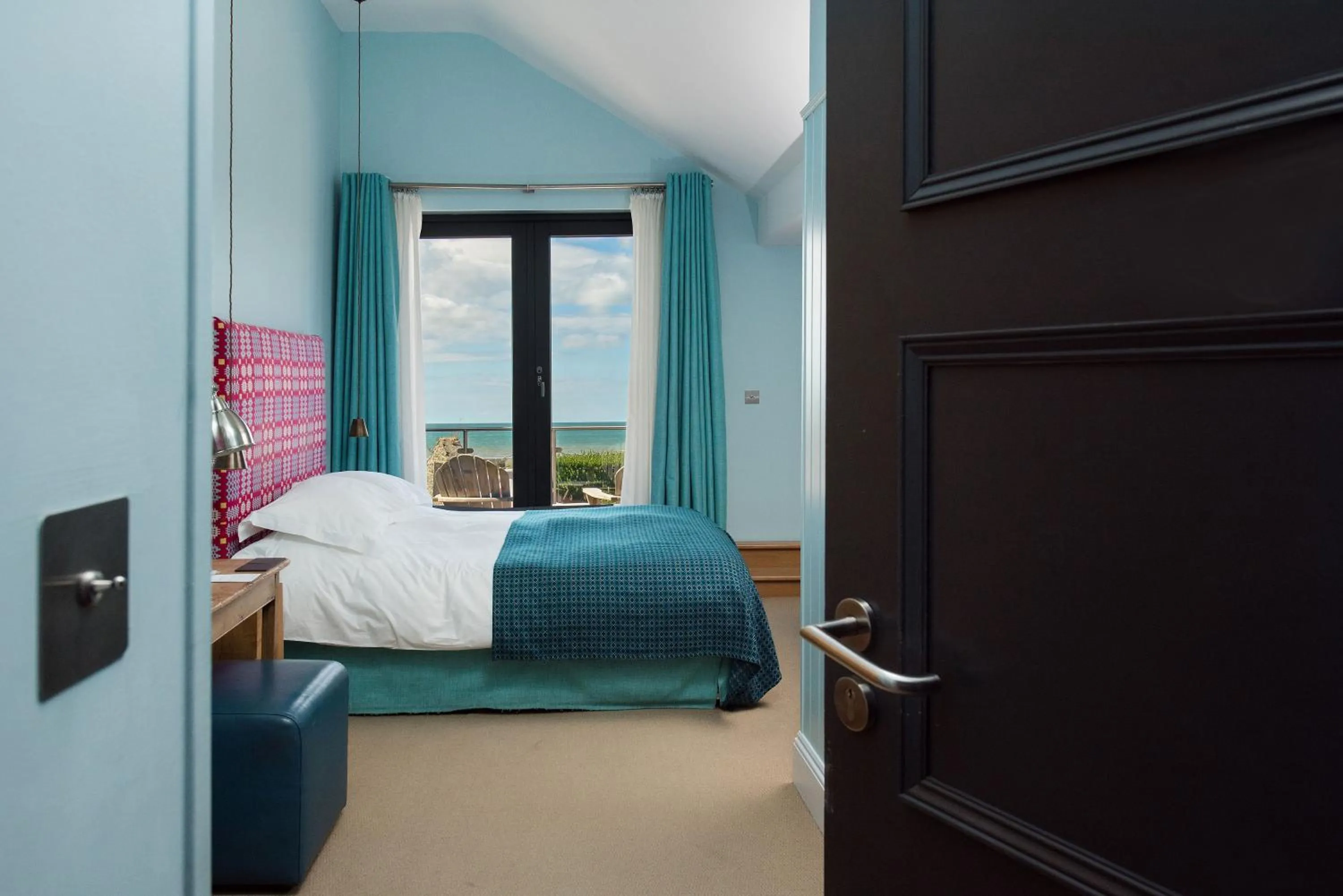 Bedroom, Bed in Harbourmaster Hotel