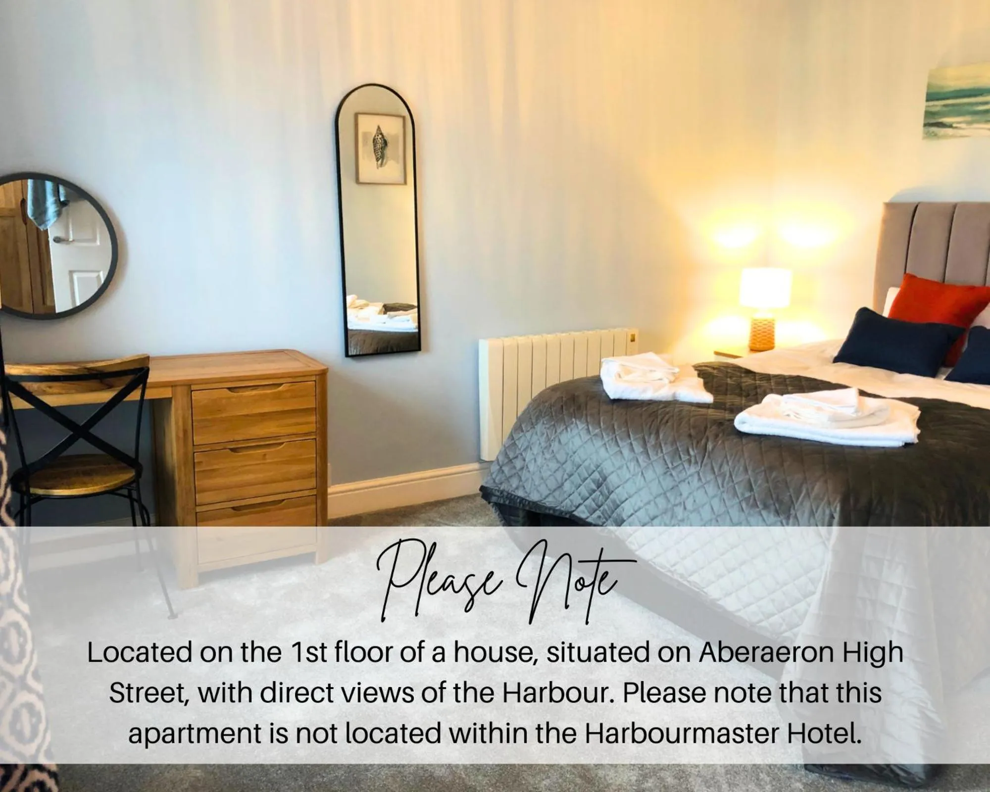 Bedroom, Bed in Harbourmaster Hotel