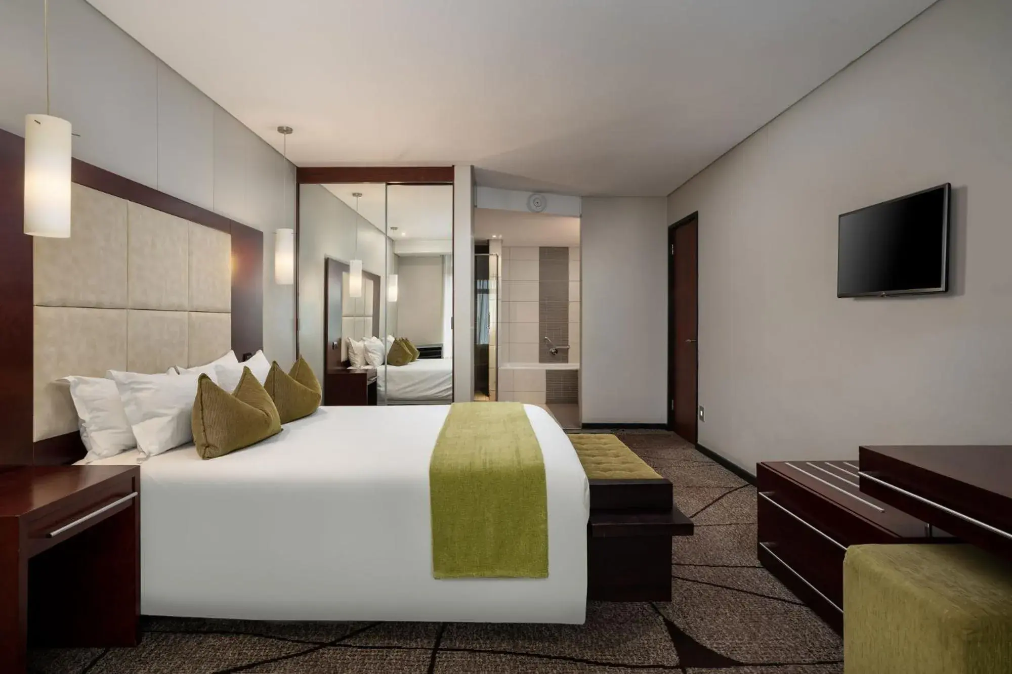 Standard Room with King Bed in Premier Hotel East London ICC Standard Room with King Bed in Premier Hotel East London ICC