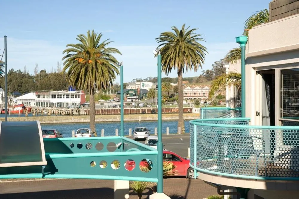 Day in Pacific Harbour Motor Inn