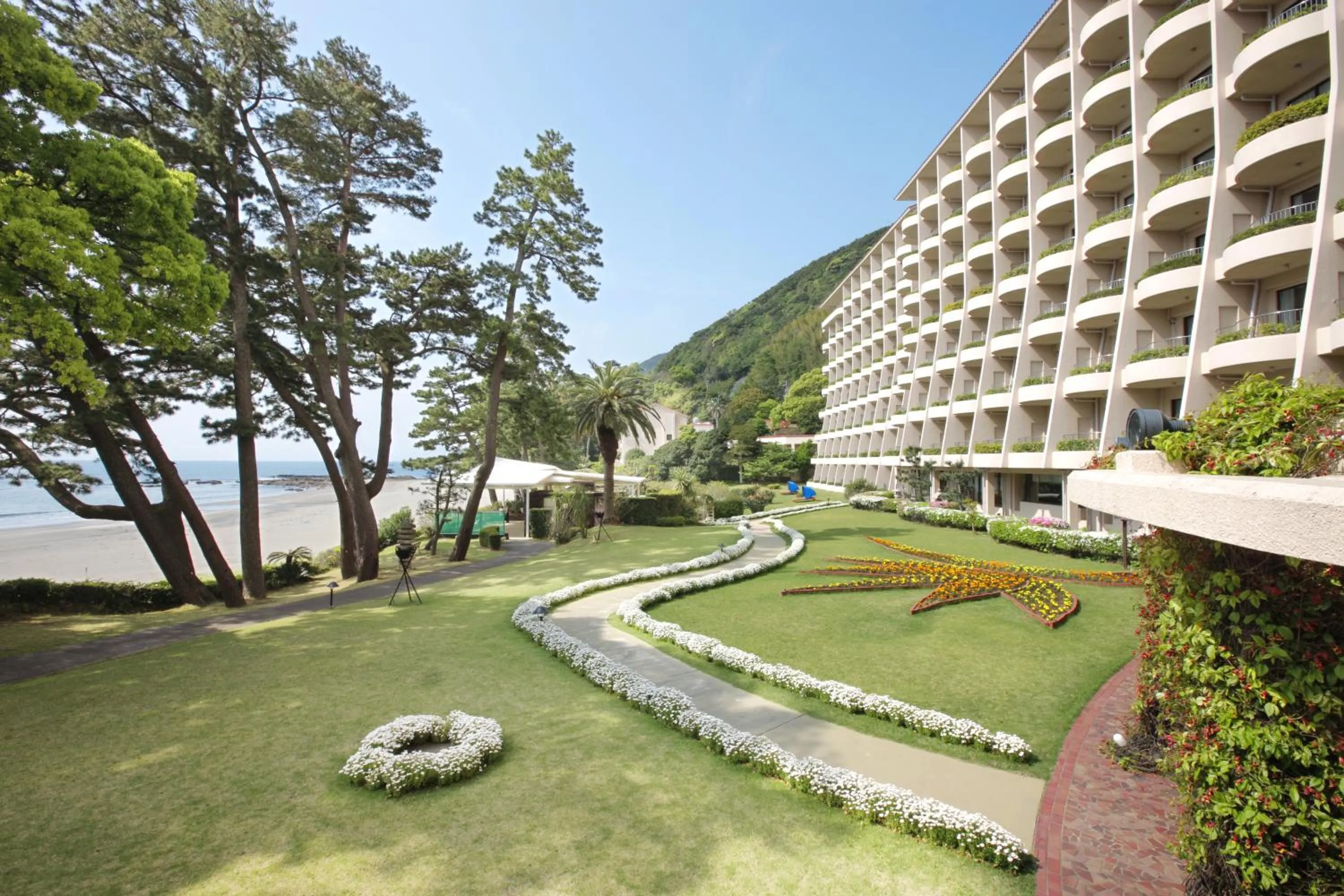 Property building in Izu Imaihama Tokyu Hotel