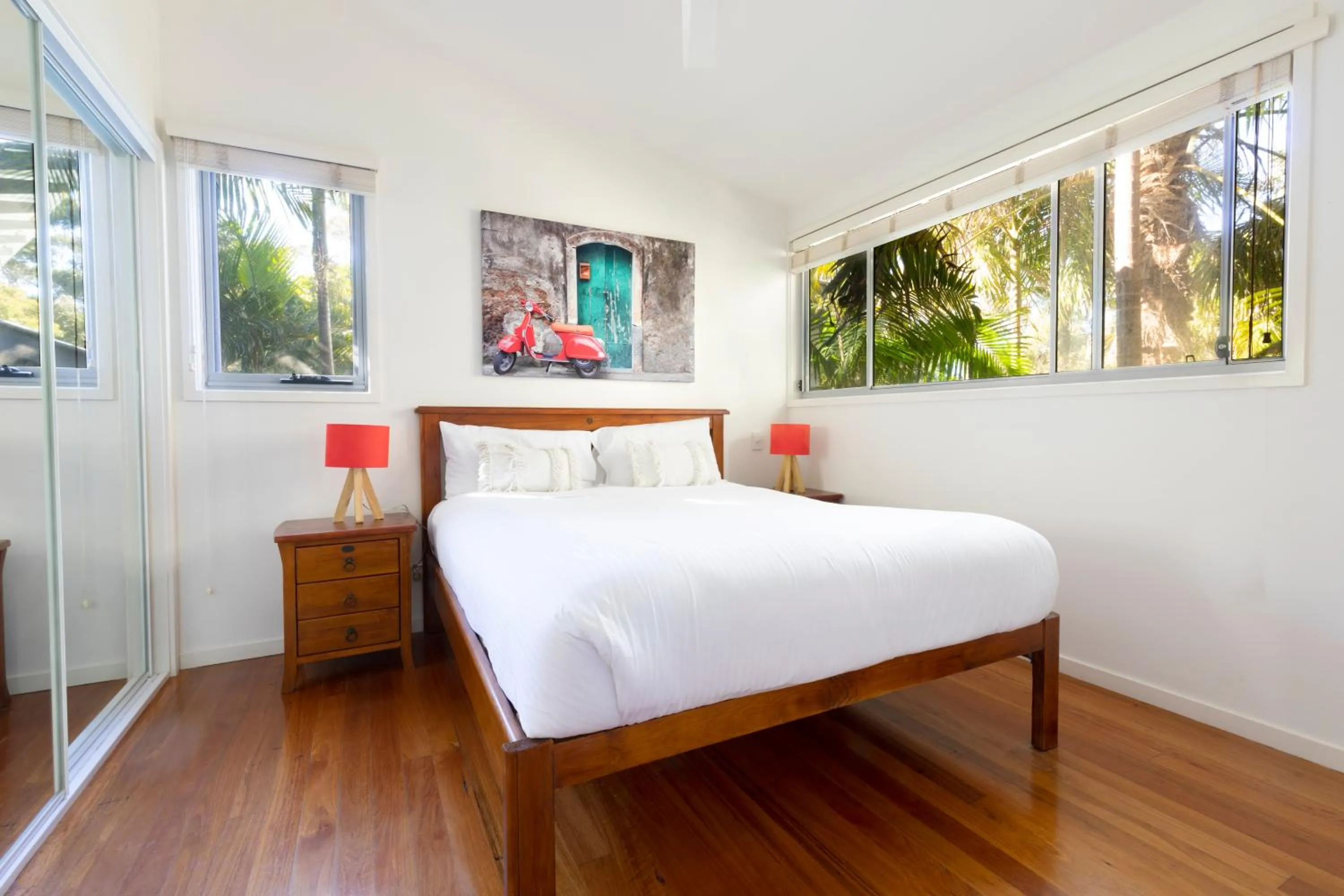 Bedroom, Bed in Mobys Beachside Retreat