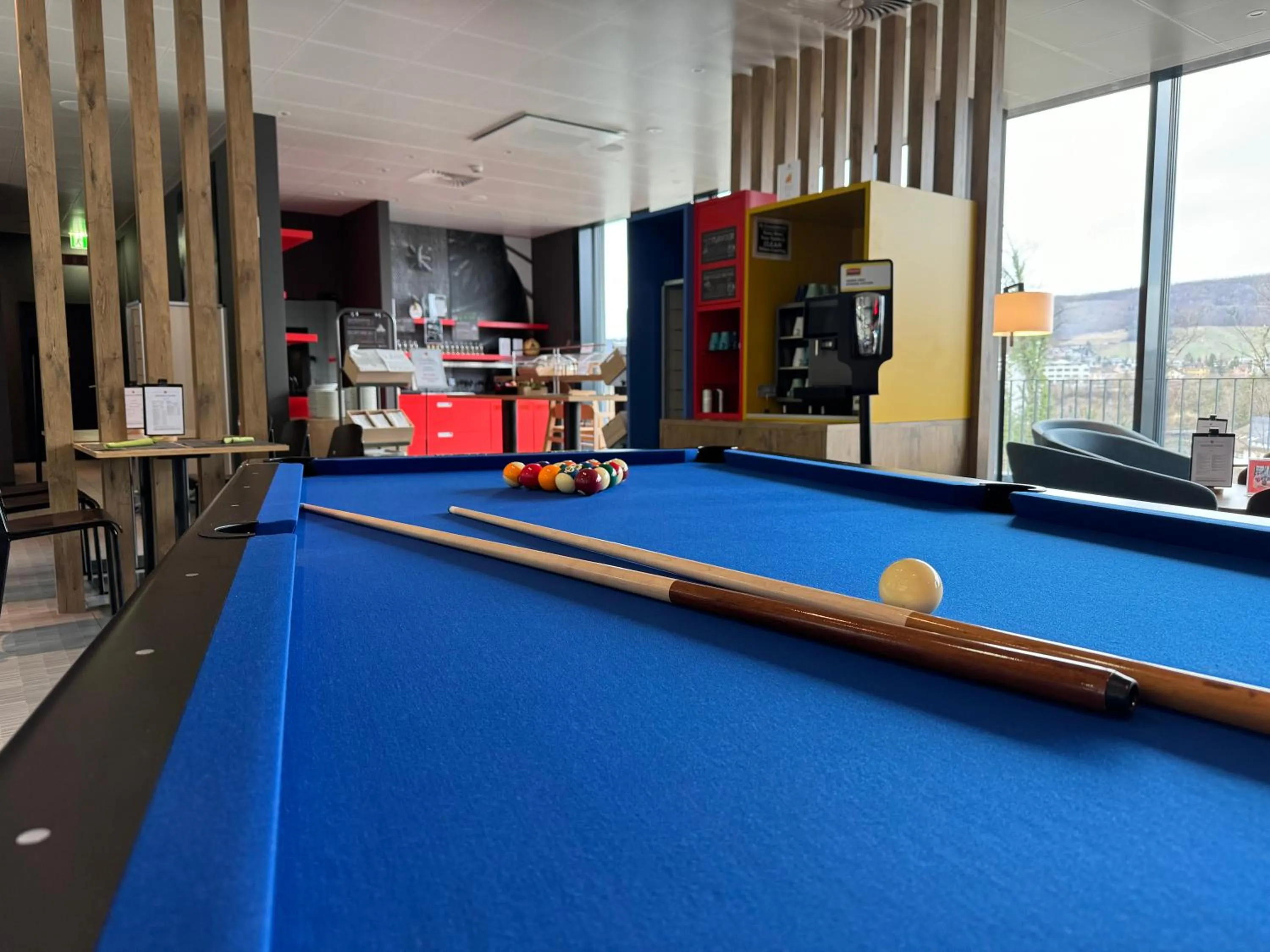 Billiard in ibis Baden Neuenhof