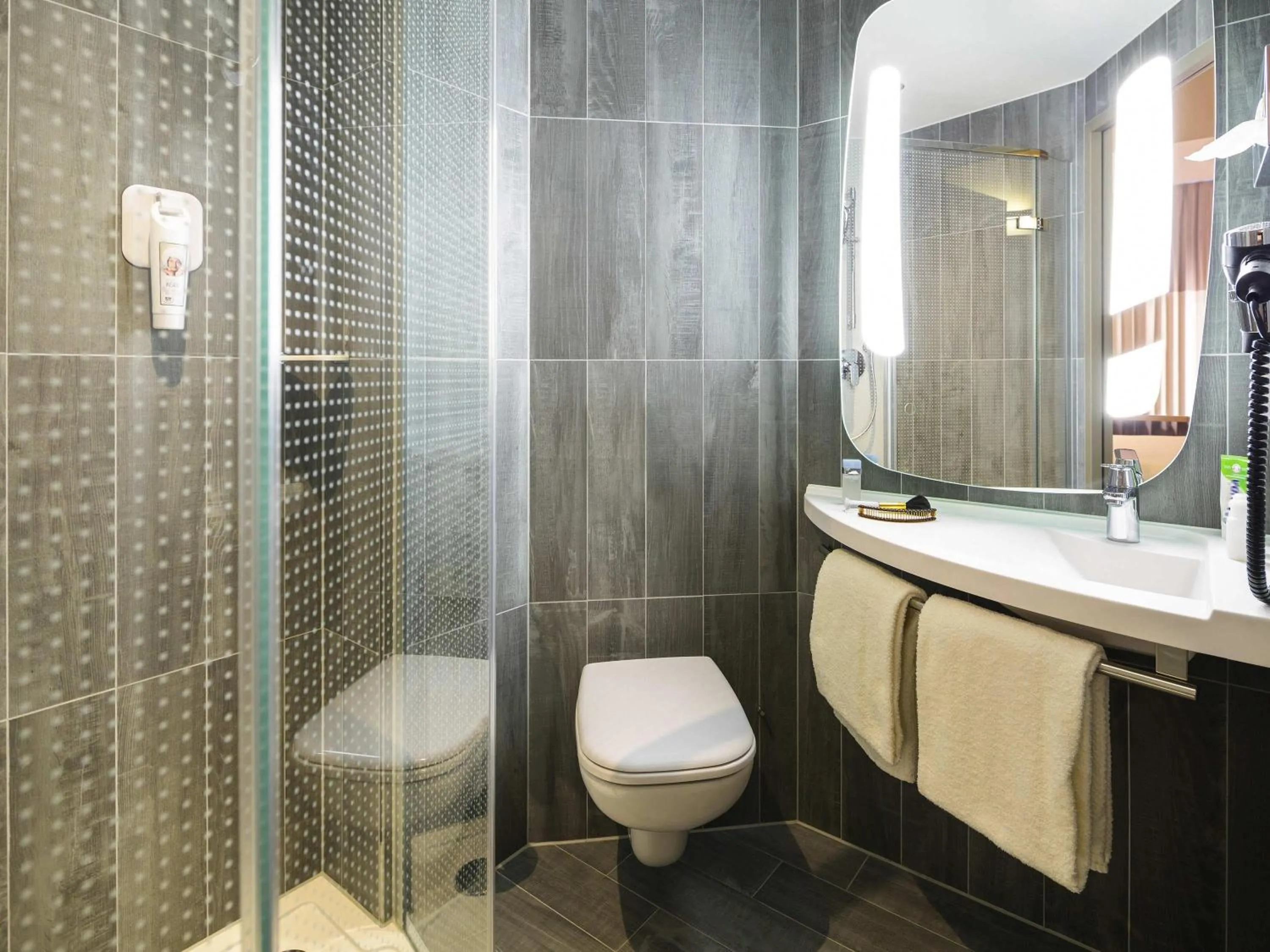 Bedroom in ibis Baden Neuenhof