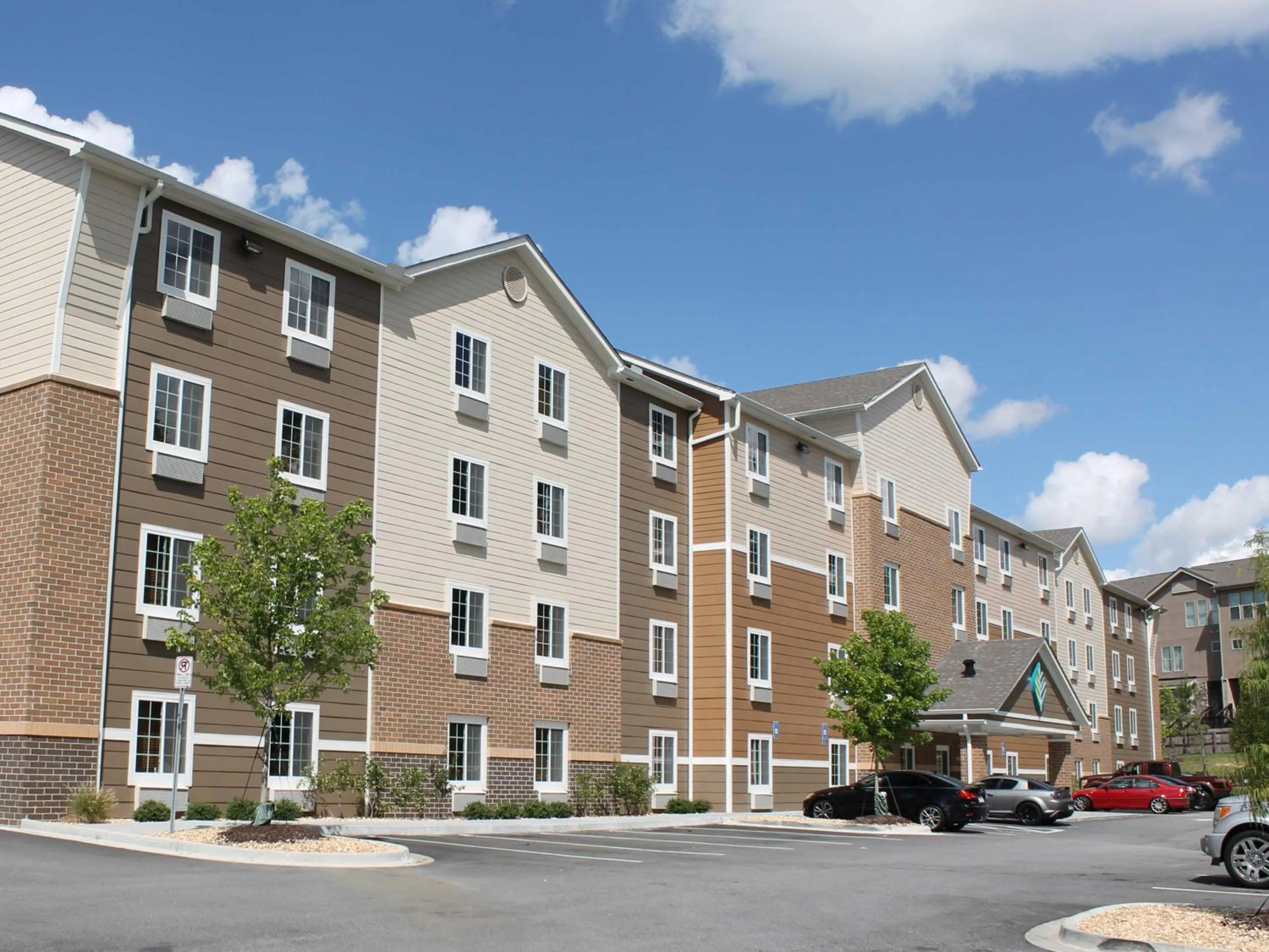 Property building in Extended Stay America Select Suites - Atlanta - Chamblee