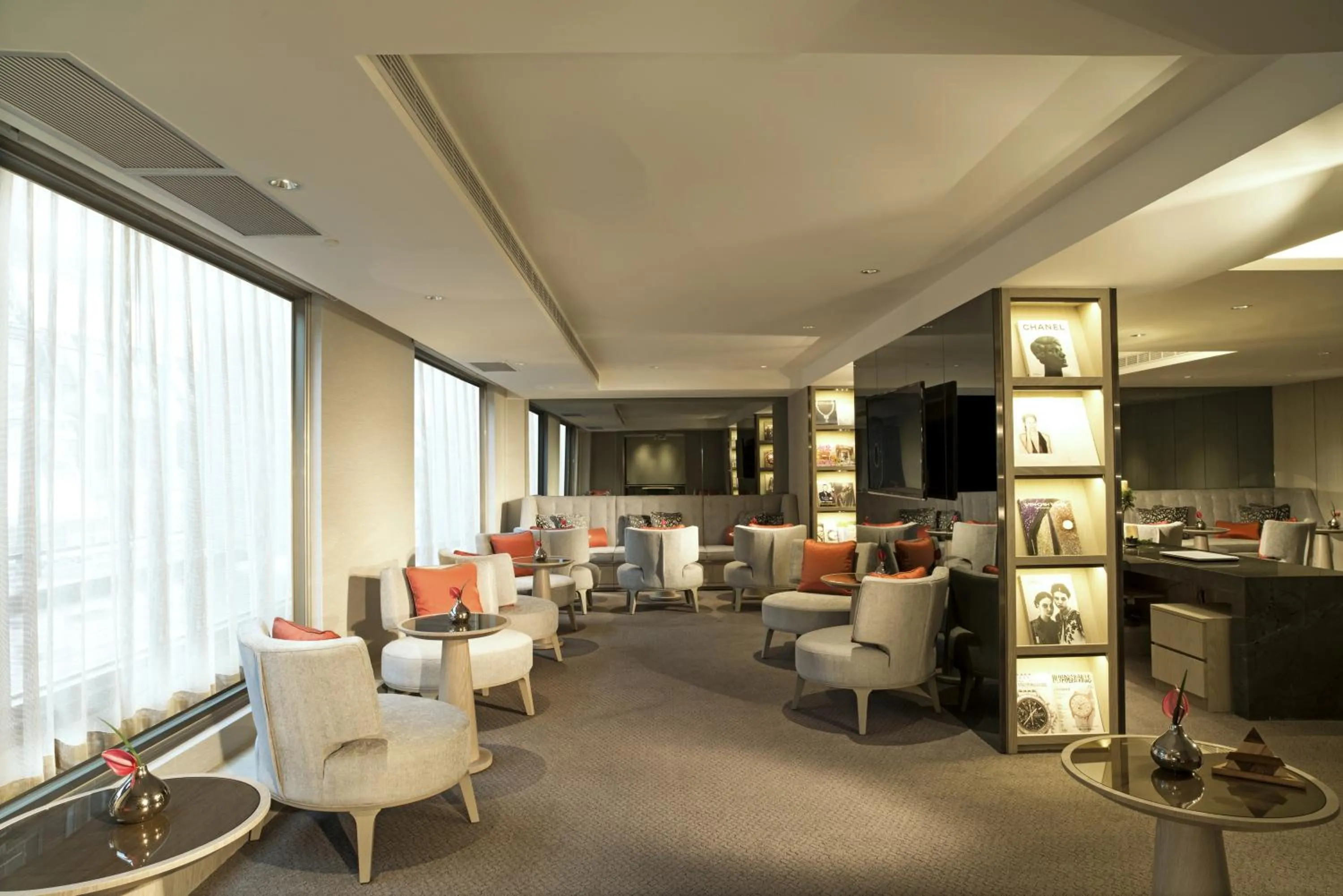 Lounge or bar in Regent Taipei