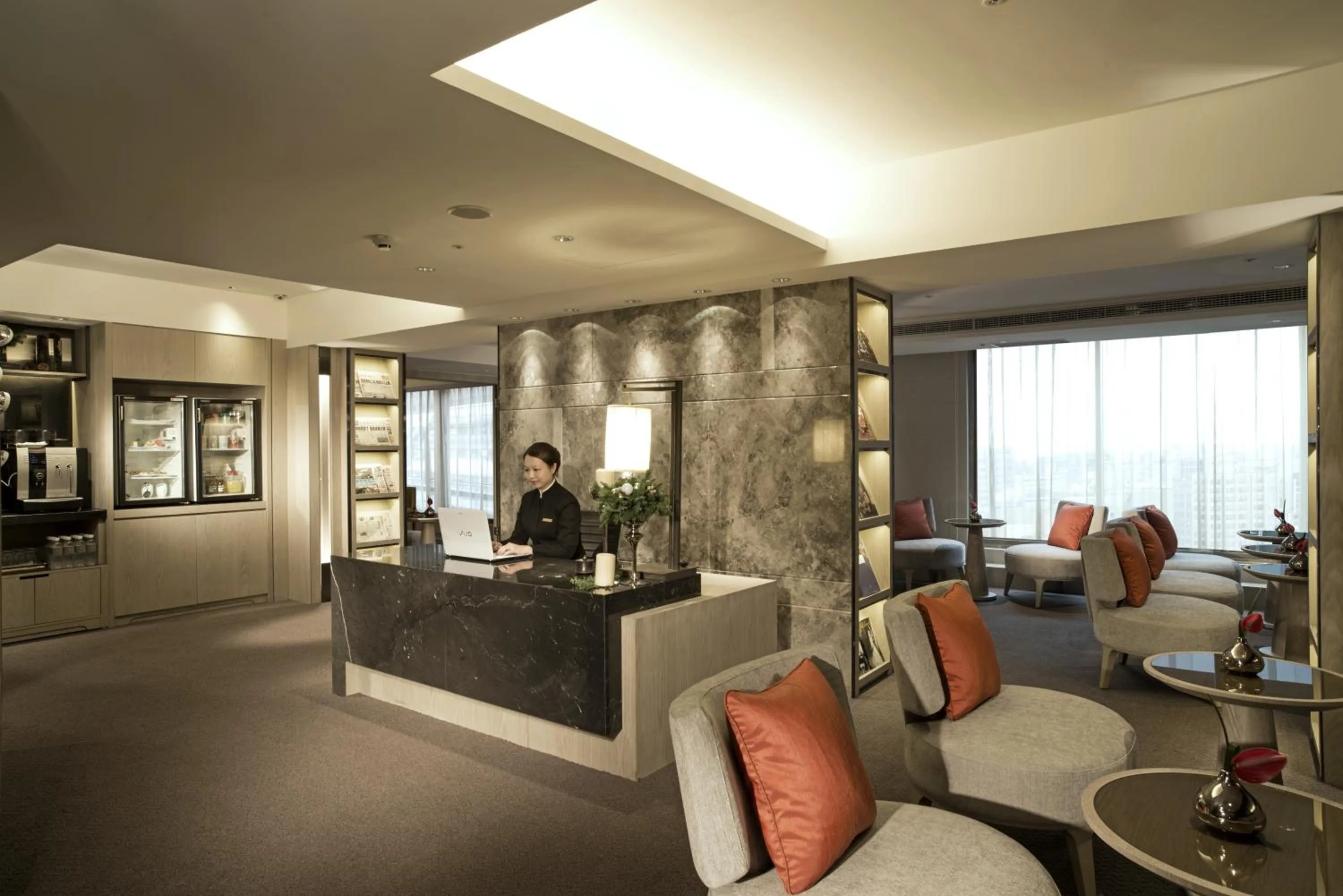 Lounge or bar in Regent Taipei