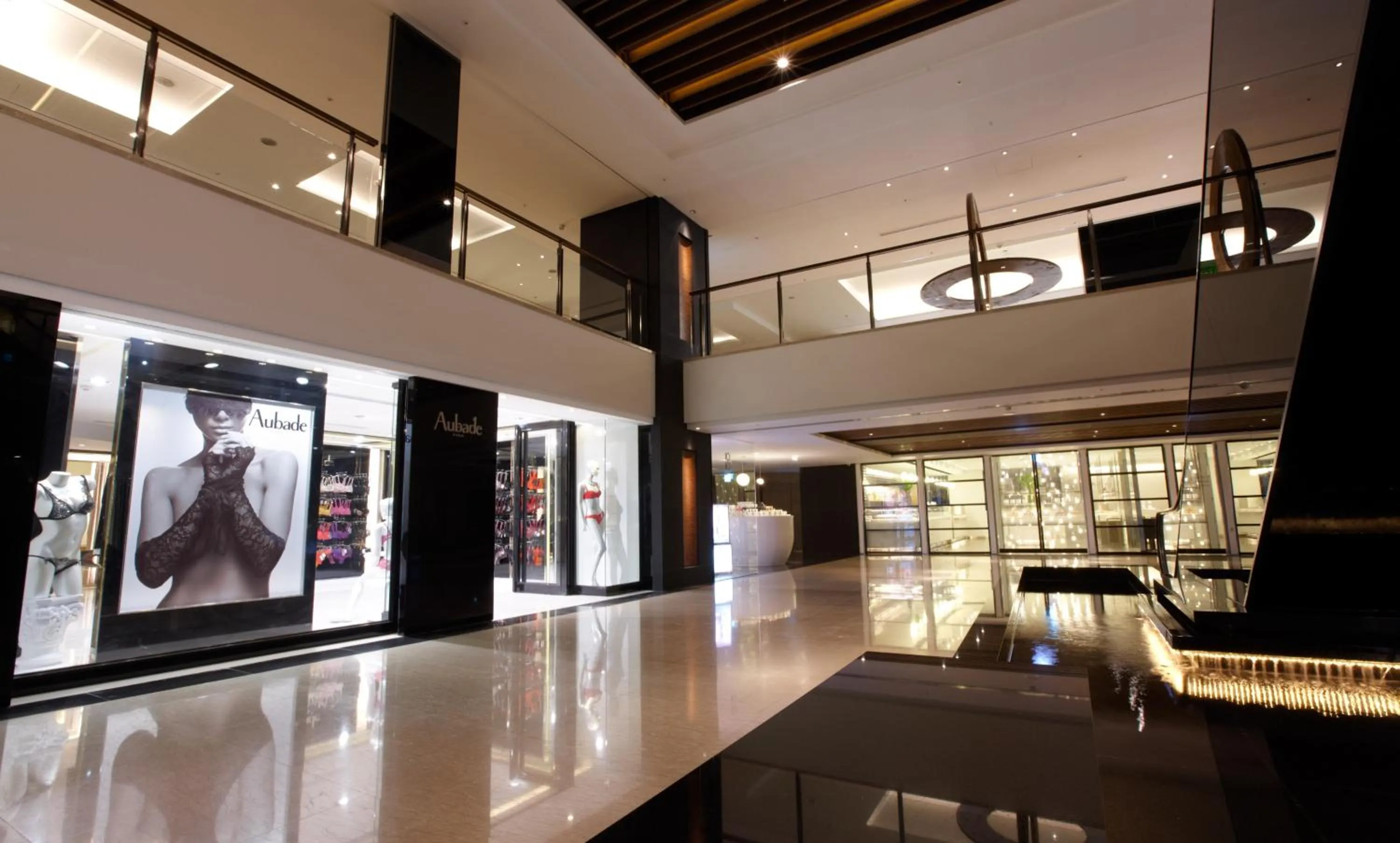 On-site shops in Regent Taipei