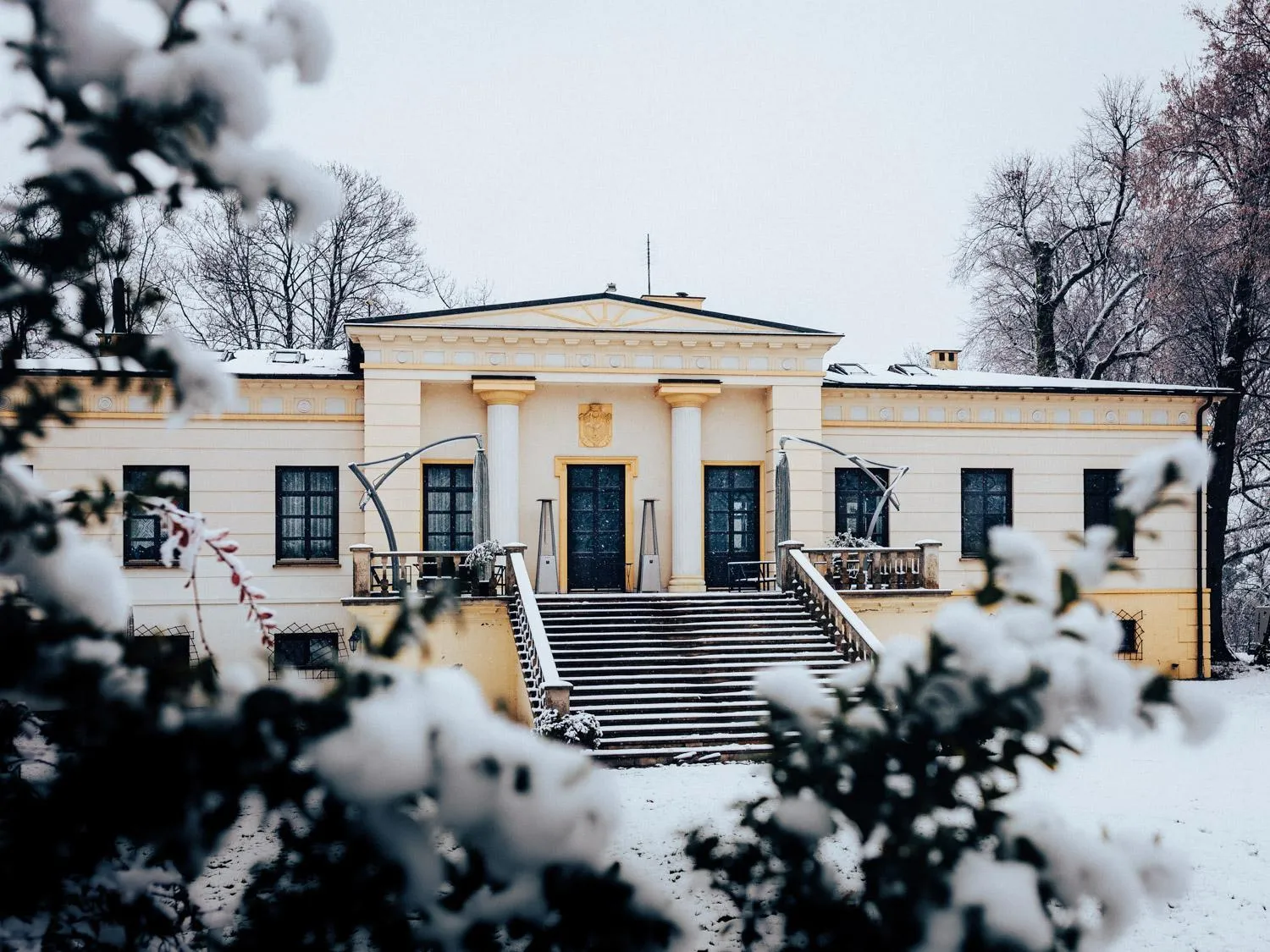 Property building in Pałac w Małkowie