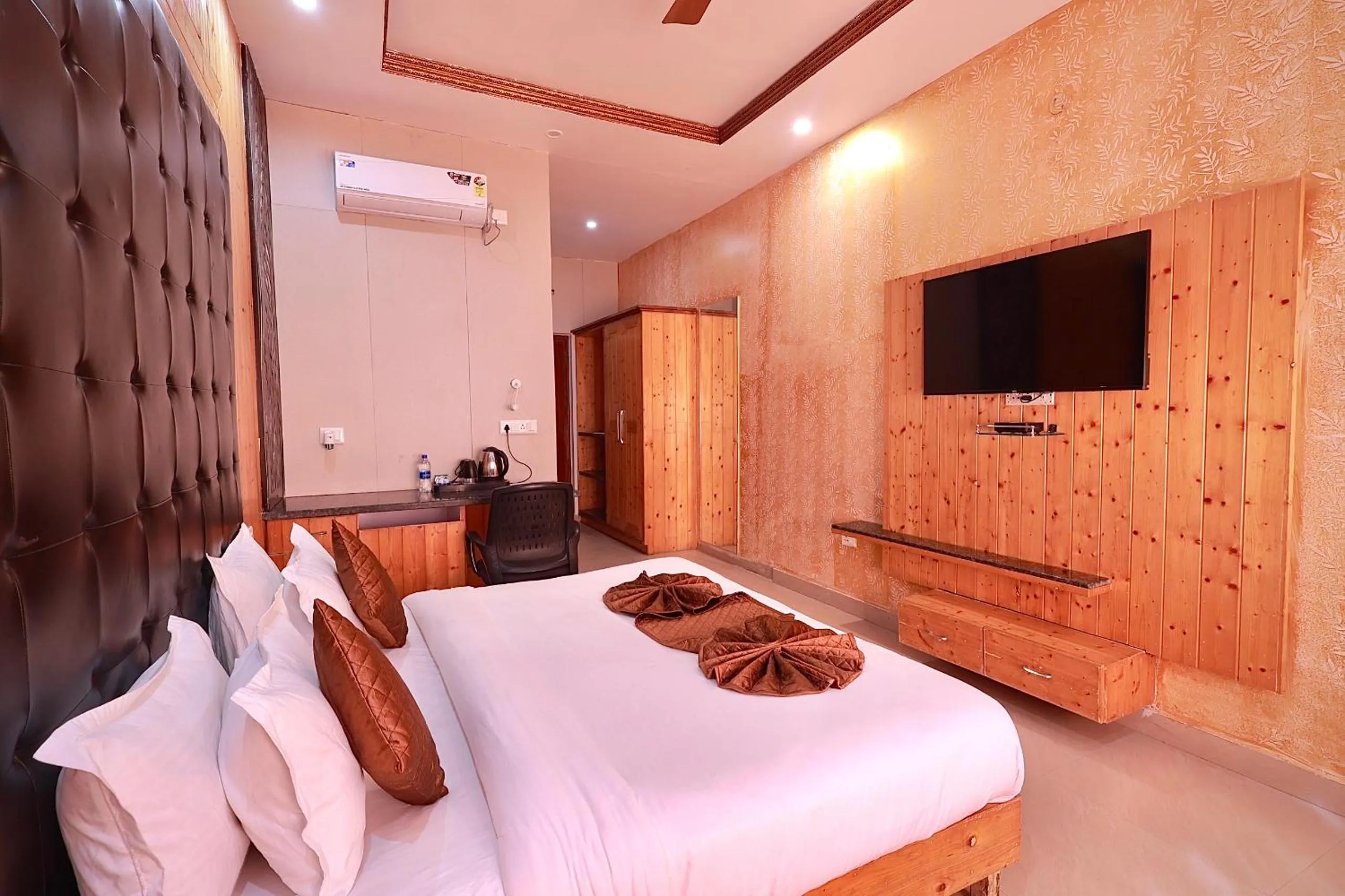 Bed in Blue Pine Resort