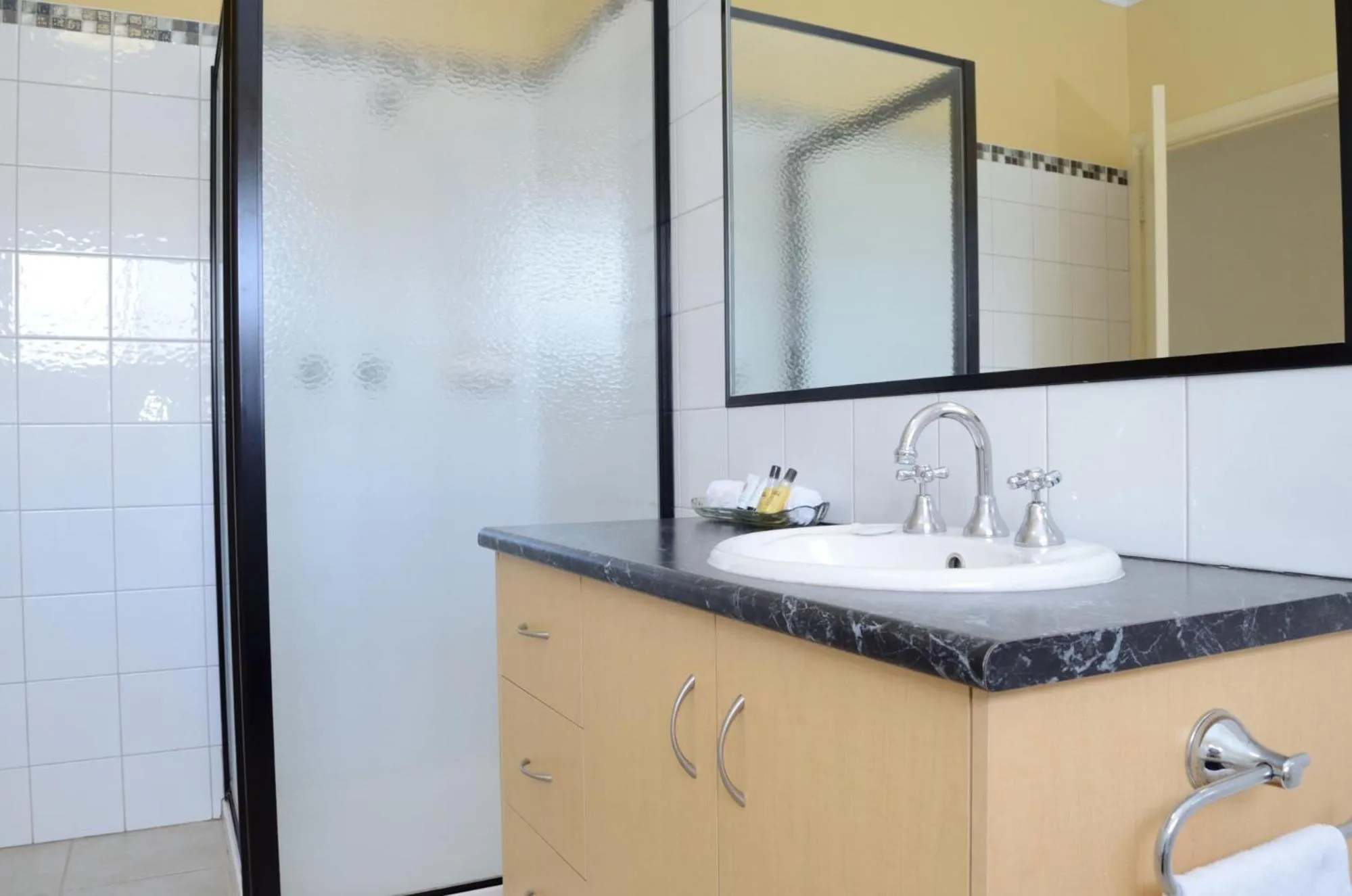 Sportsmans Motor Inn