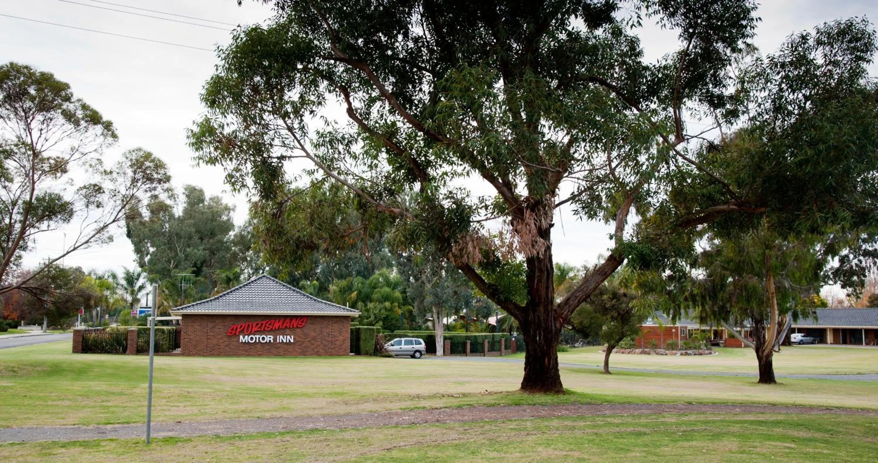Street view in Sportsmans Motor Inn