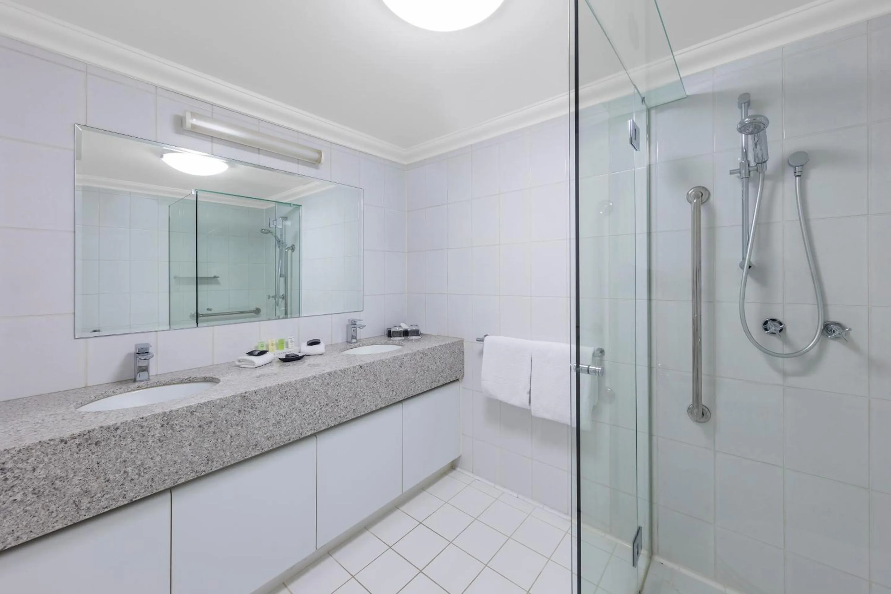 Shower in Kimberley Gardens Hotel, Serviced Apartments and Serviced Townhouses